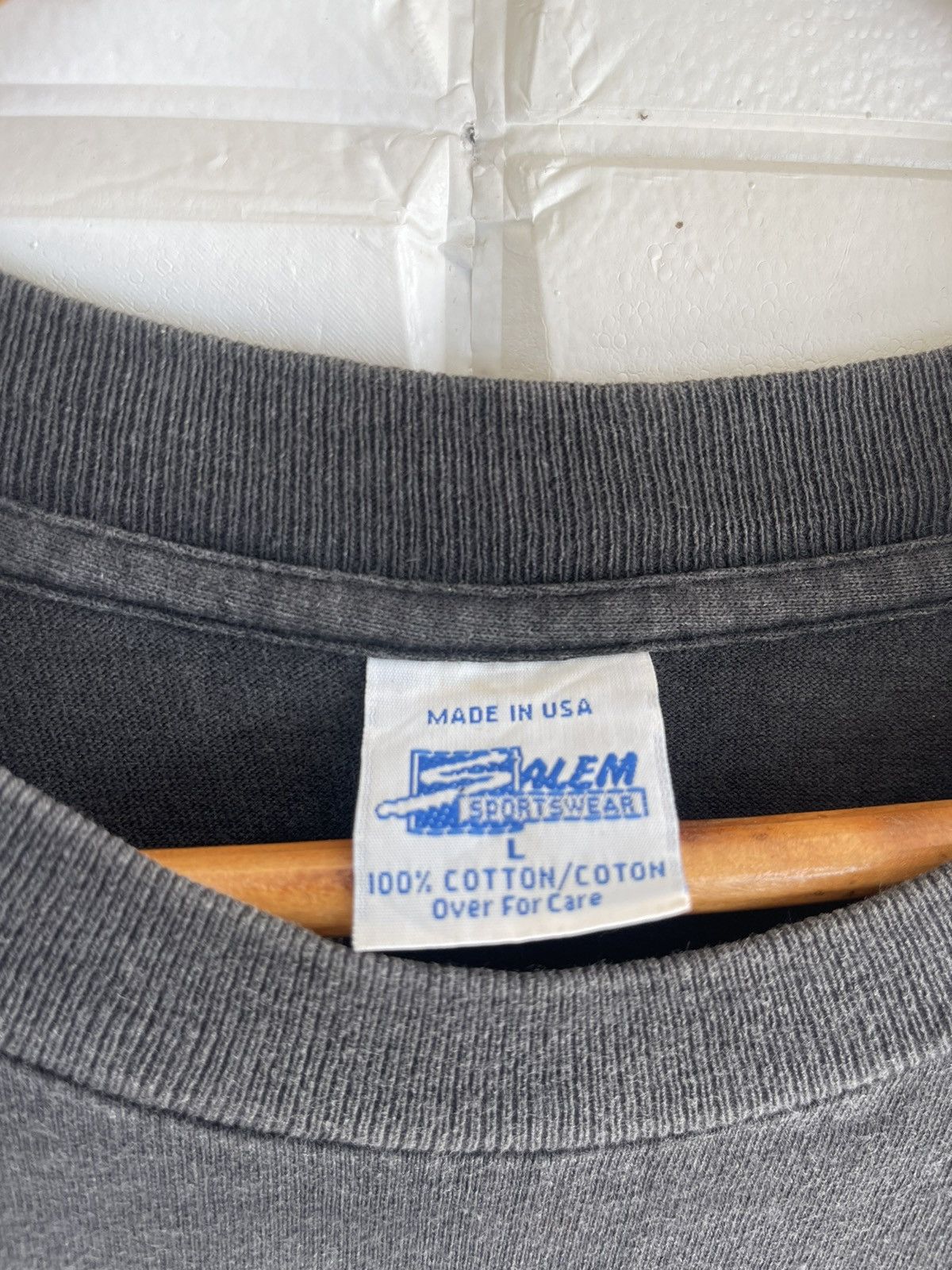 NBA × Vintage 🔥SUMMER SALE🔥Vintage 90’s LA LAKERS Collection Tee Salem tag Size US M / EU 48-50 / 2 - 2 Thumbnail