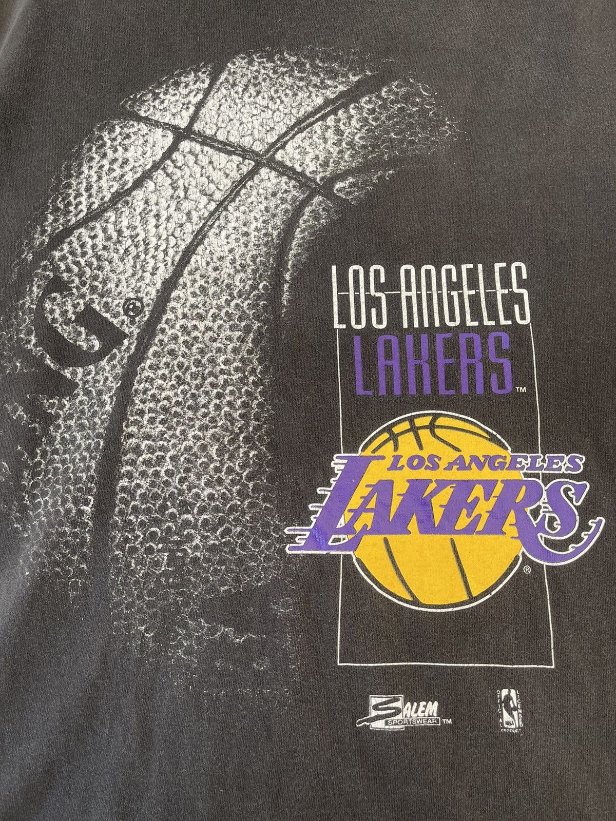 NBA × Vintage 🔥SUMMER SALE🔥Vintage 90’s LA LAKERS Collection Tee Salem tag Size US M / EU 48-50 / 2 - 4 Thumbnail