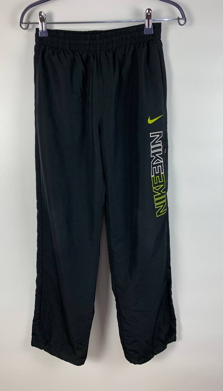 Nike Nike sweatpants black L 12-13 years Size US 28 / EU 44 - 2 Thumbnail