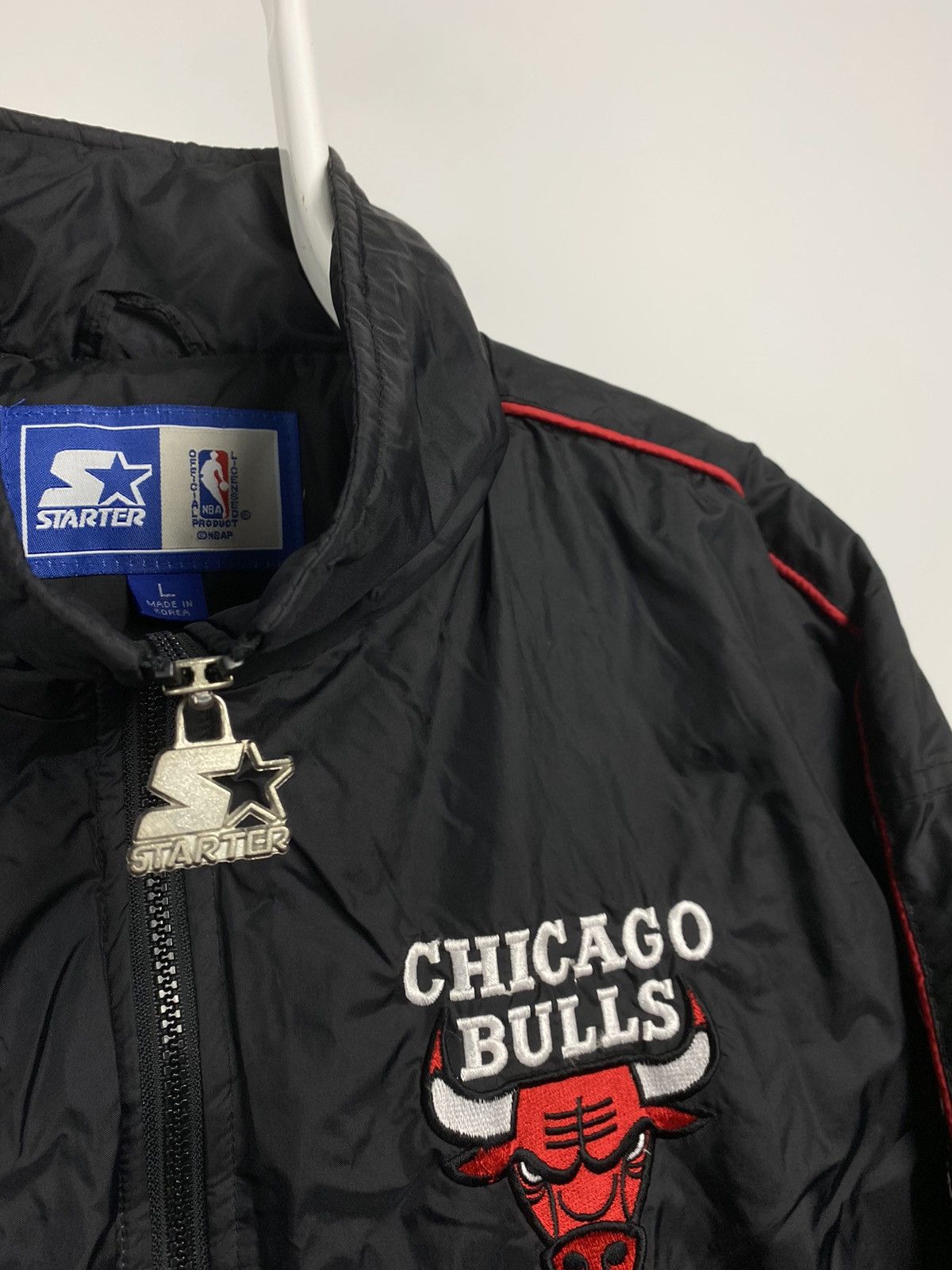 NBA × Starter × Vintage Chicago Bulls vintage black starter jacket Size US L / EU 52-54 / 3 - 5 Thumbnail