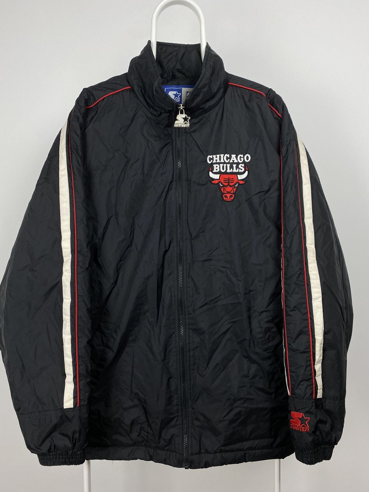 NBA × Starter × Vintage Chicago Bulls vintage black starter jacket Size US L / EU 52-54 / 3 - 1 Thumbnail