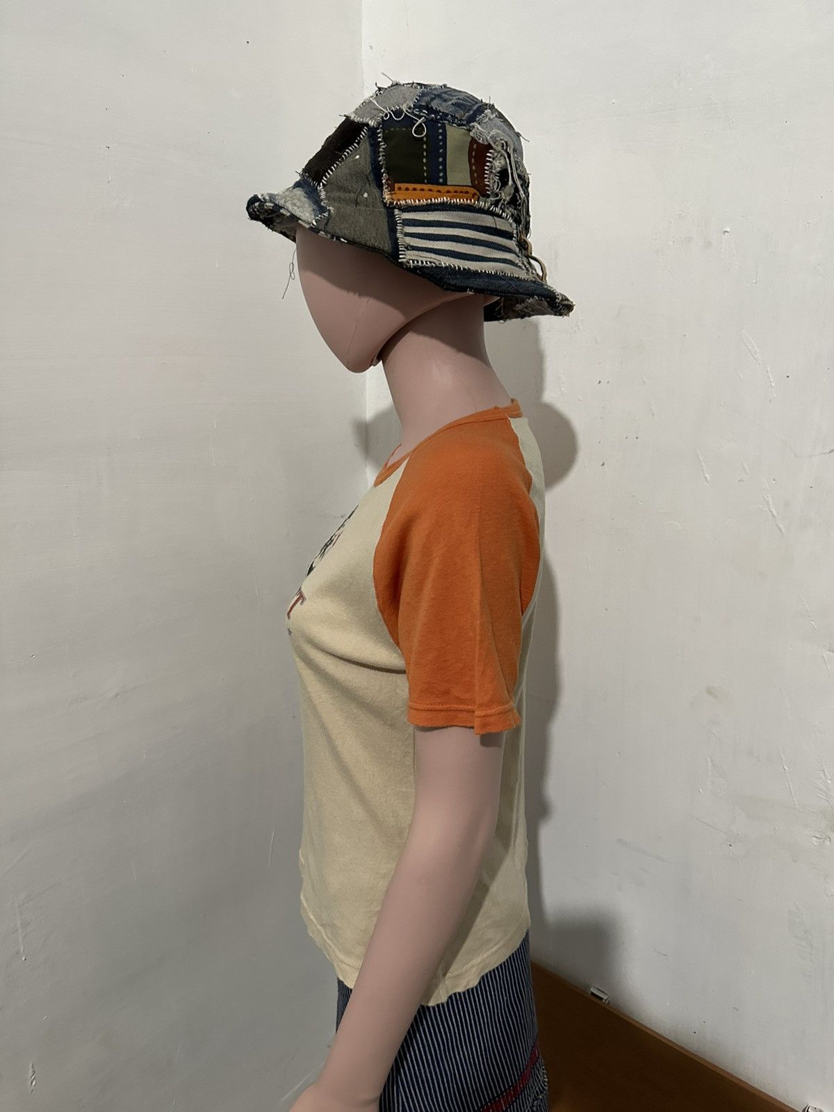 Japanese Brand Enoch Japan Girls With Gun Tshirt Size M / US 6-8 / IT 42-44 - 3 Thumbnail