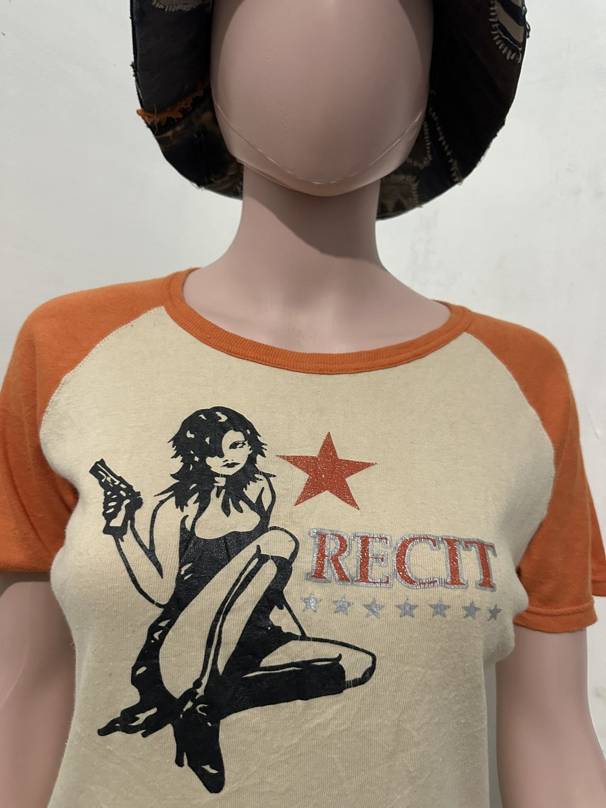 Japanese Brand Enoch Japan Girls With Gun Tshirt Size M / US 6-8 / IT 42-44 - 2 Thumbnail