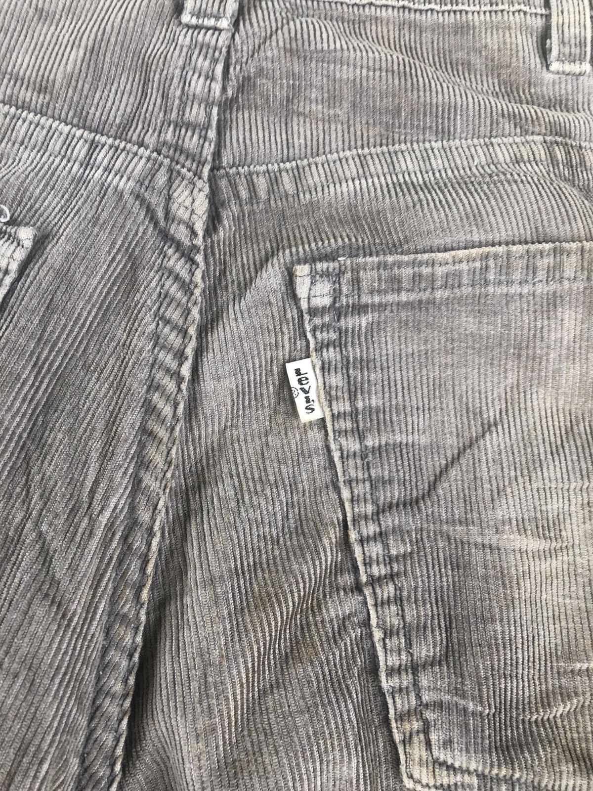 If Six Was Nine vintage 70s Levi’s Corduroy 646 flared pants Size US 33 - 8 Thumbnail
