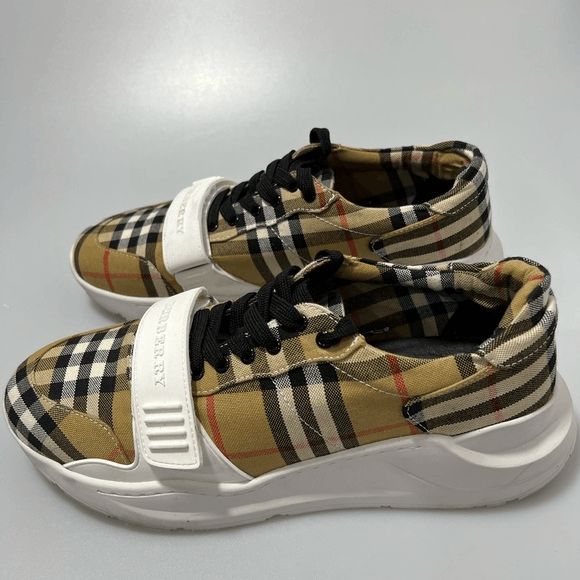 Burberry size discount 43 in us