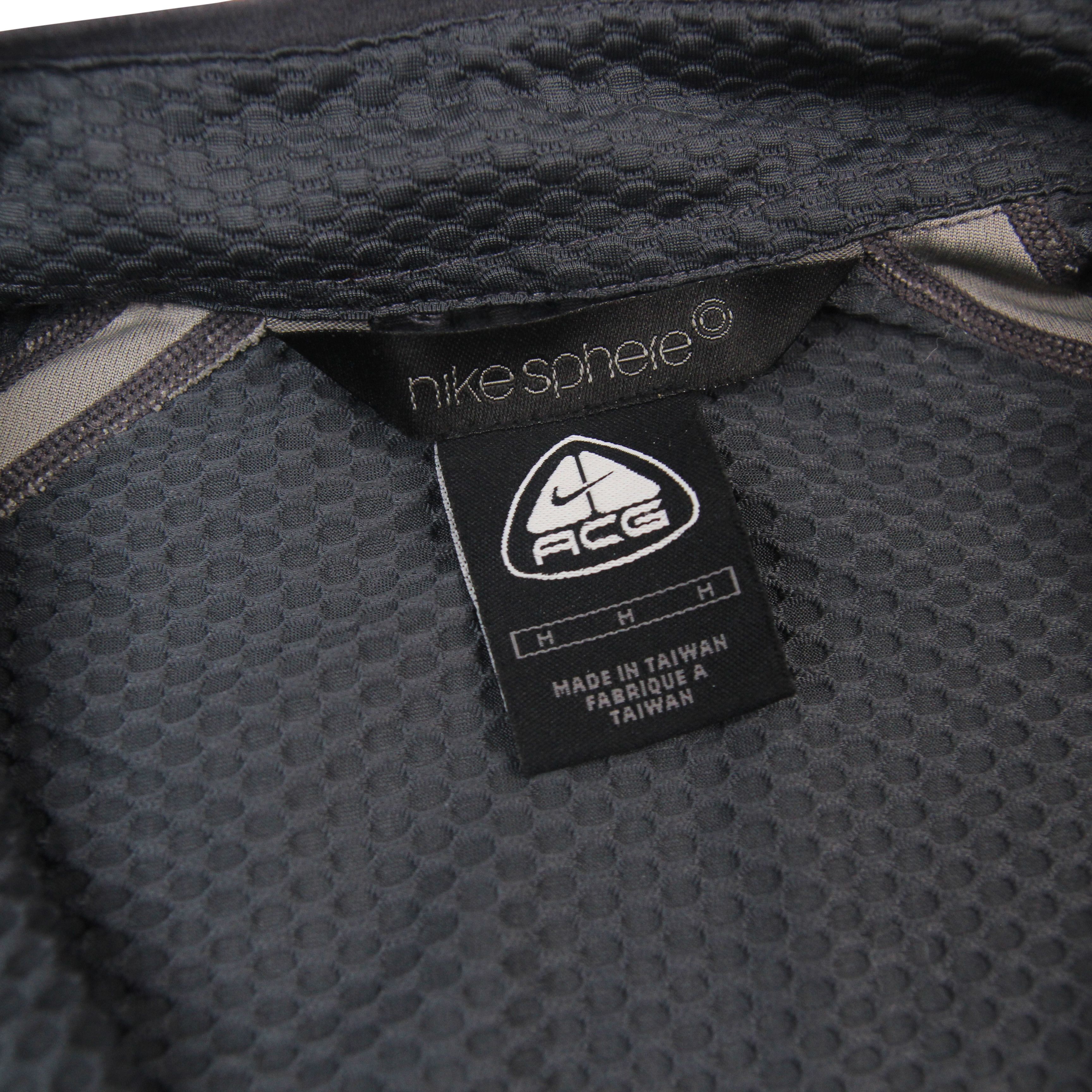 Nike Vintage Nike ACG Sphere Dry athletic shirt Size US M / EU 48-50 / 2 - 6 Thumbnail