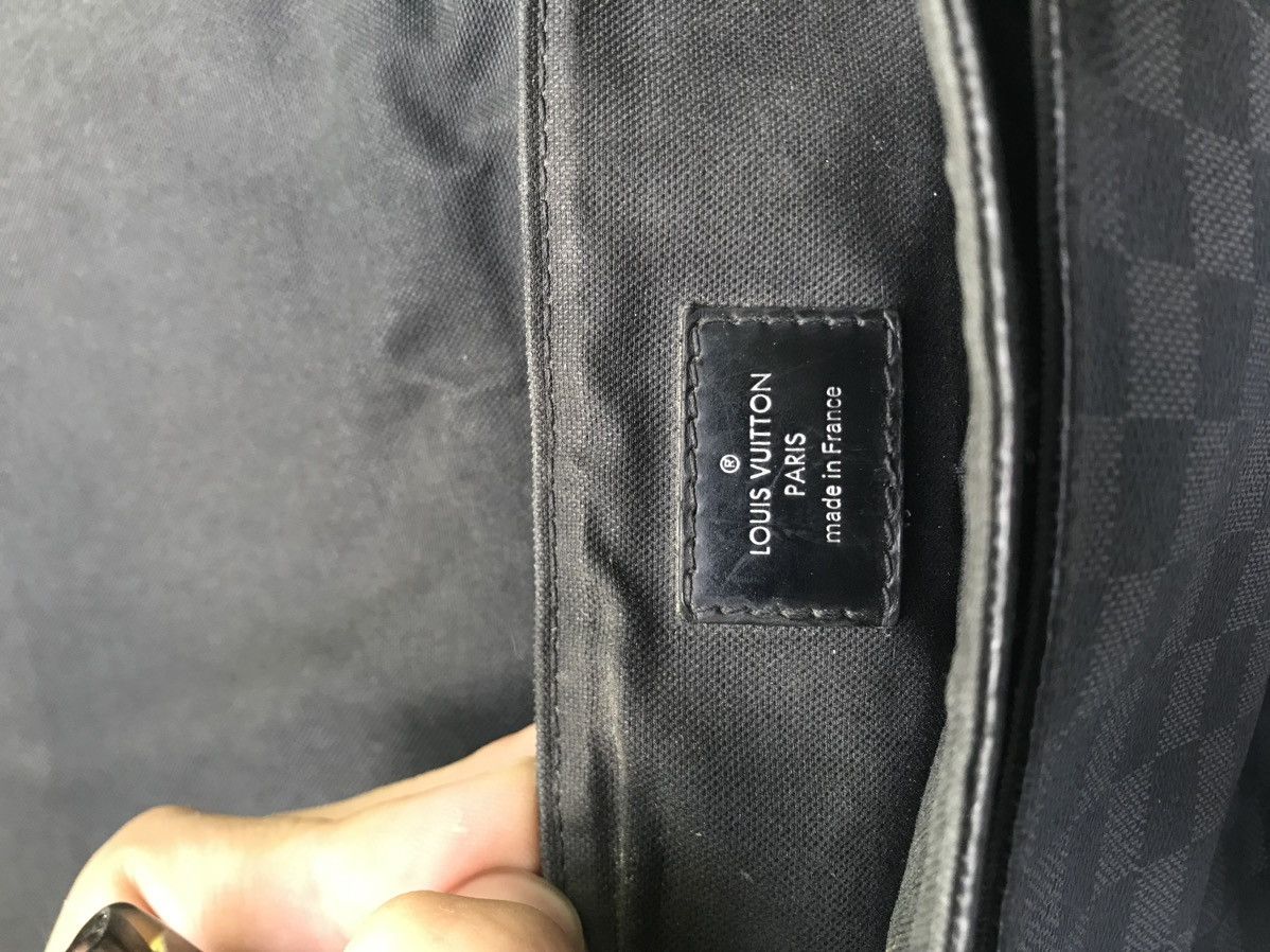 Louis Vuitton Luis Vuitton PM Graphite Messenger Bag / Black Size ONE SIZE - 5 Thumbnail