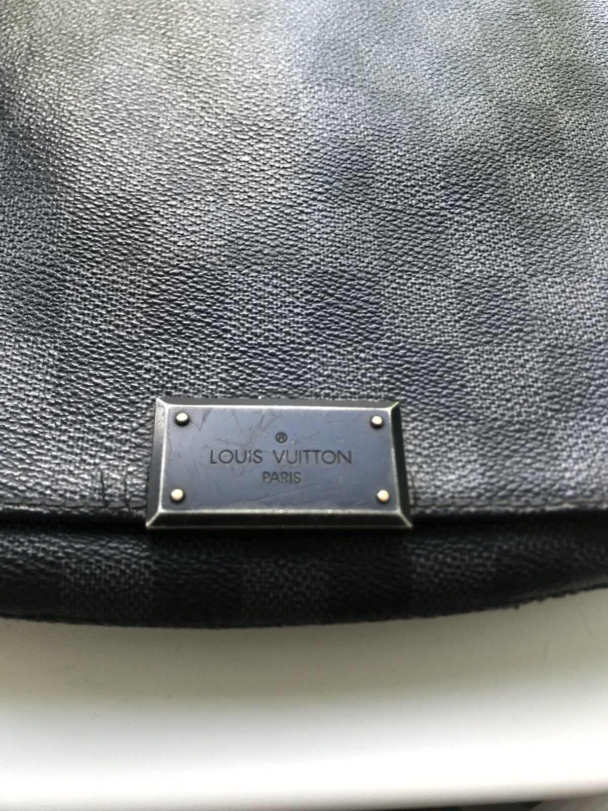 Louis Vuitton Luis Vuitton PM Graphite Messenger Bag / Black Size ONE SIZE - 2 Thumbnail