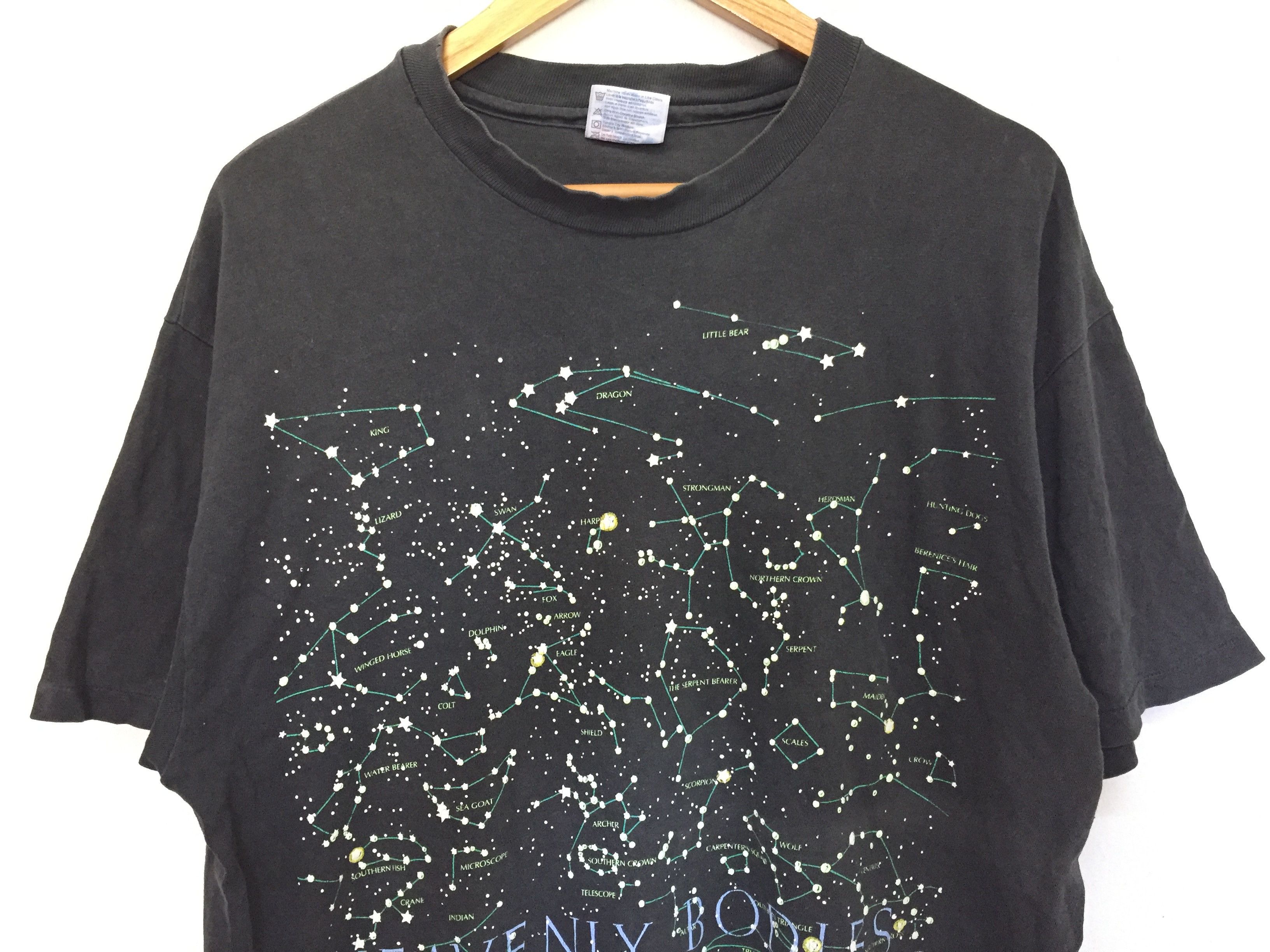 Arts & Science 1992 constellations Hanes distressed tee Size US L / EU 52-54 / 3 - 3 Thumbnail