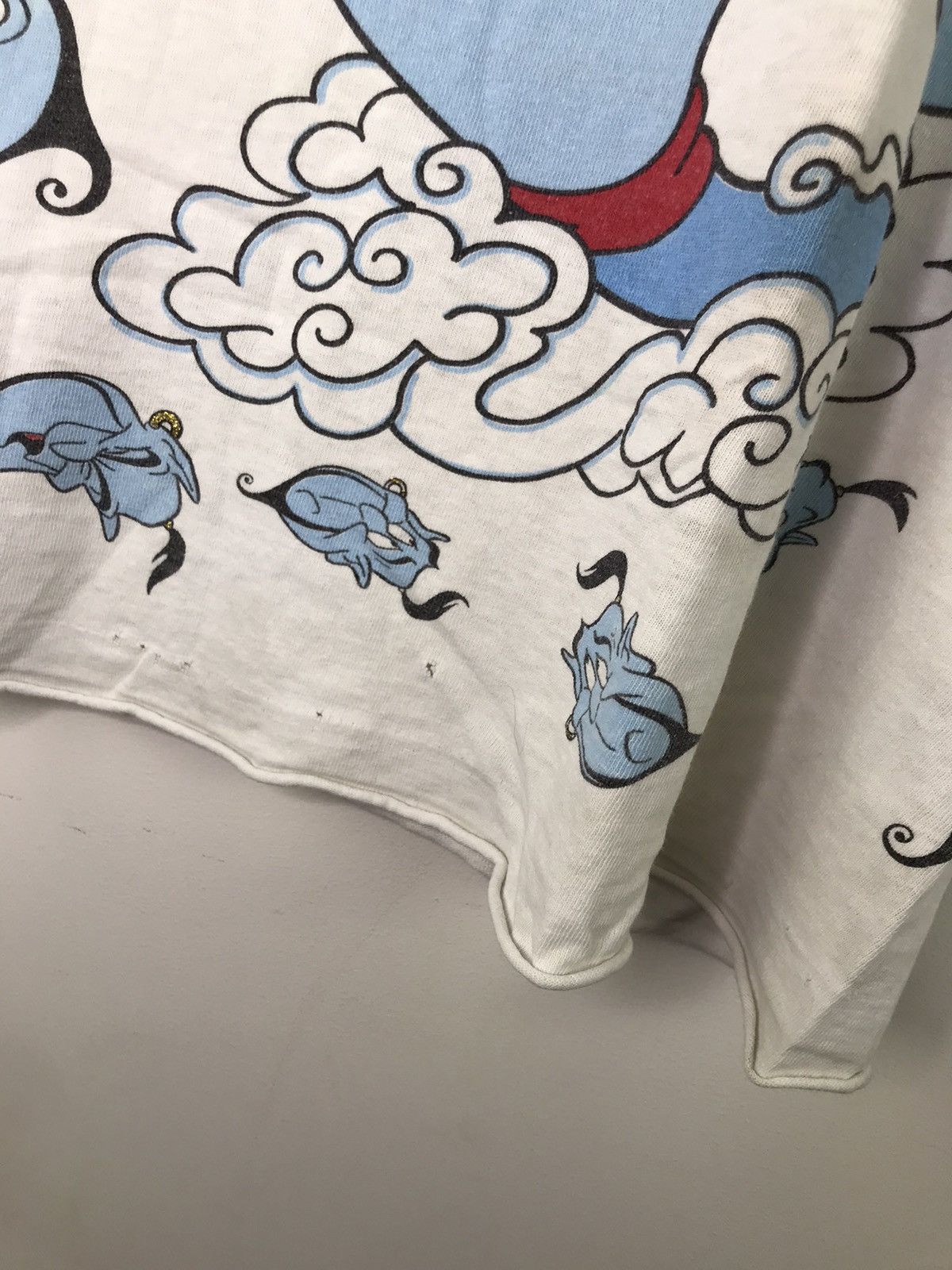 Disney × Vintage Vintage Disney Aladdin Genie All Over Print 90s Tee Rare Size US XS / EU 42 / 0 - 3 Thumbnail