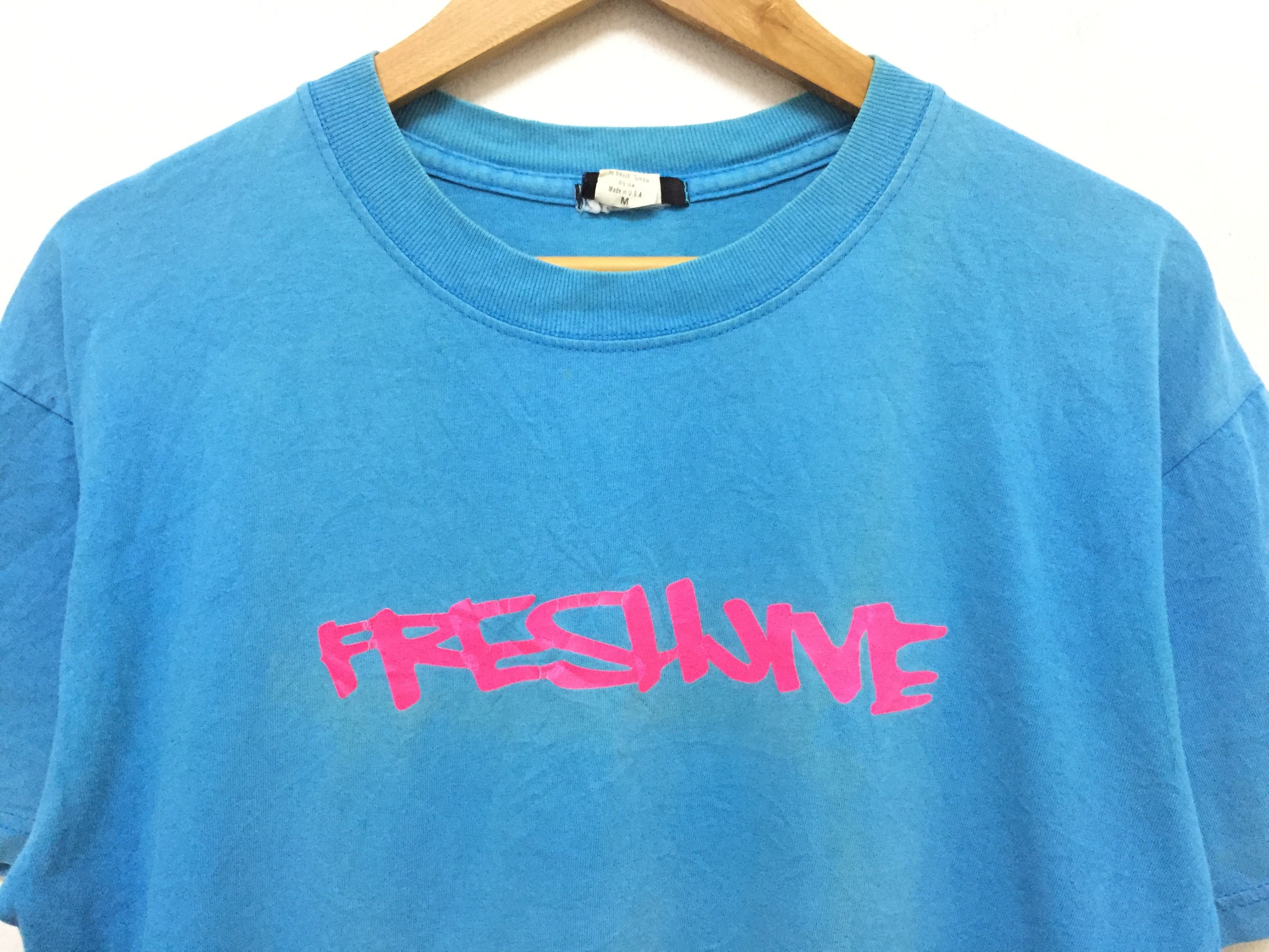 Freshjive × Vintage 90's Spellout tee Made in USA Size US M / EU 48-50 / 2 - 3 Thumbnail