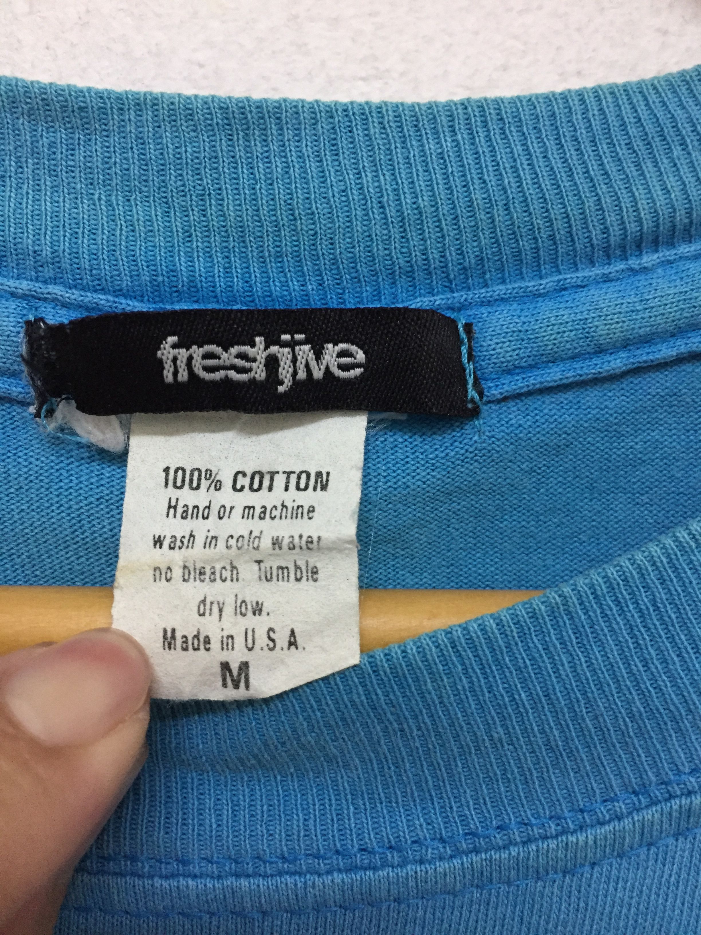 Freshjive × Vintage 90's Spellout tee Made in USA Size US M / EU 48-50 / 2 - 9 Thumbnail