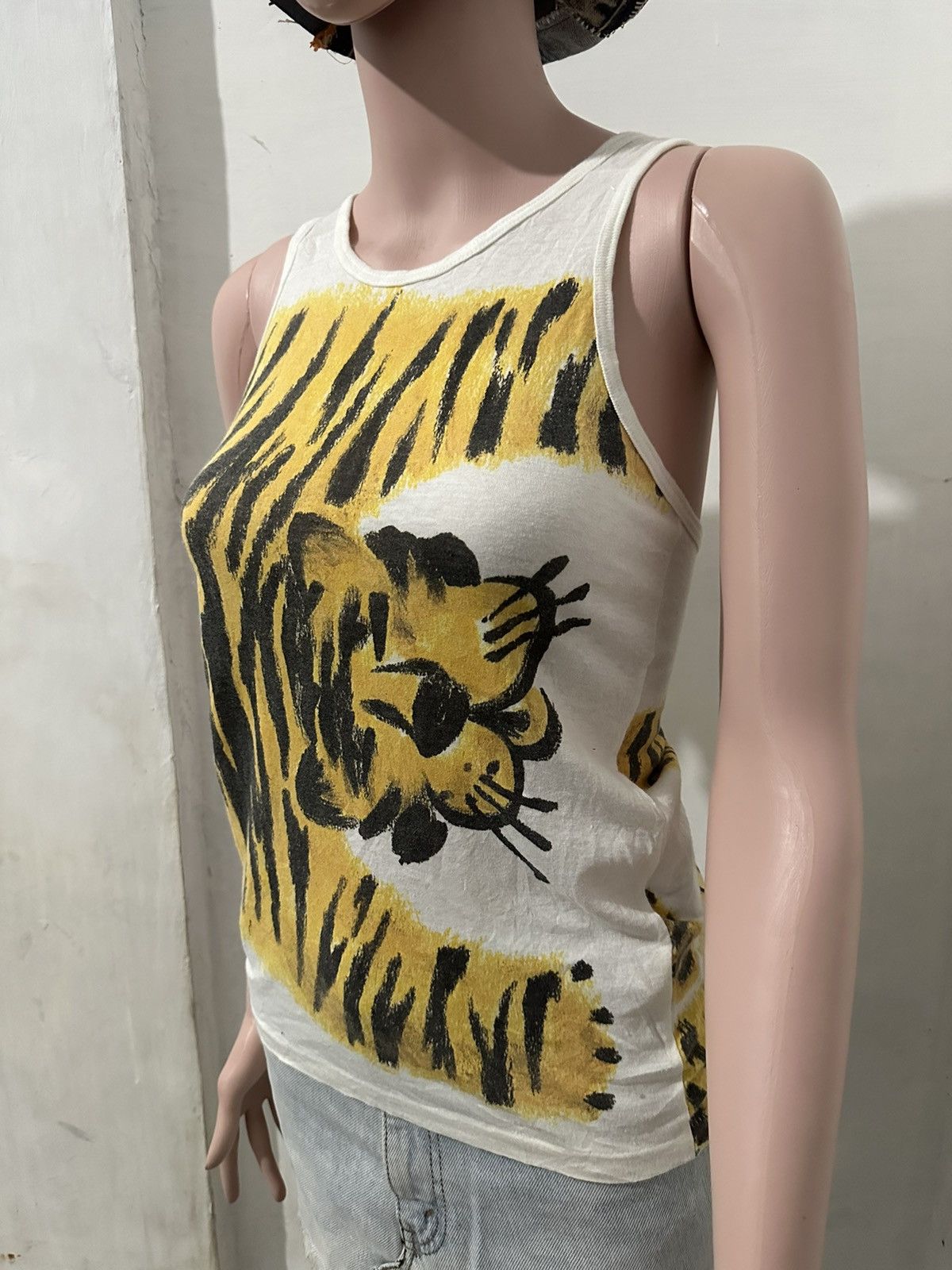 Issey Miyake Rare Vintage Issey Miyake Tiger Art Sleeveless Size S / US 4 / IT 40 - 2 Thumbnail