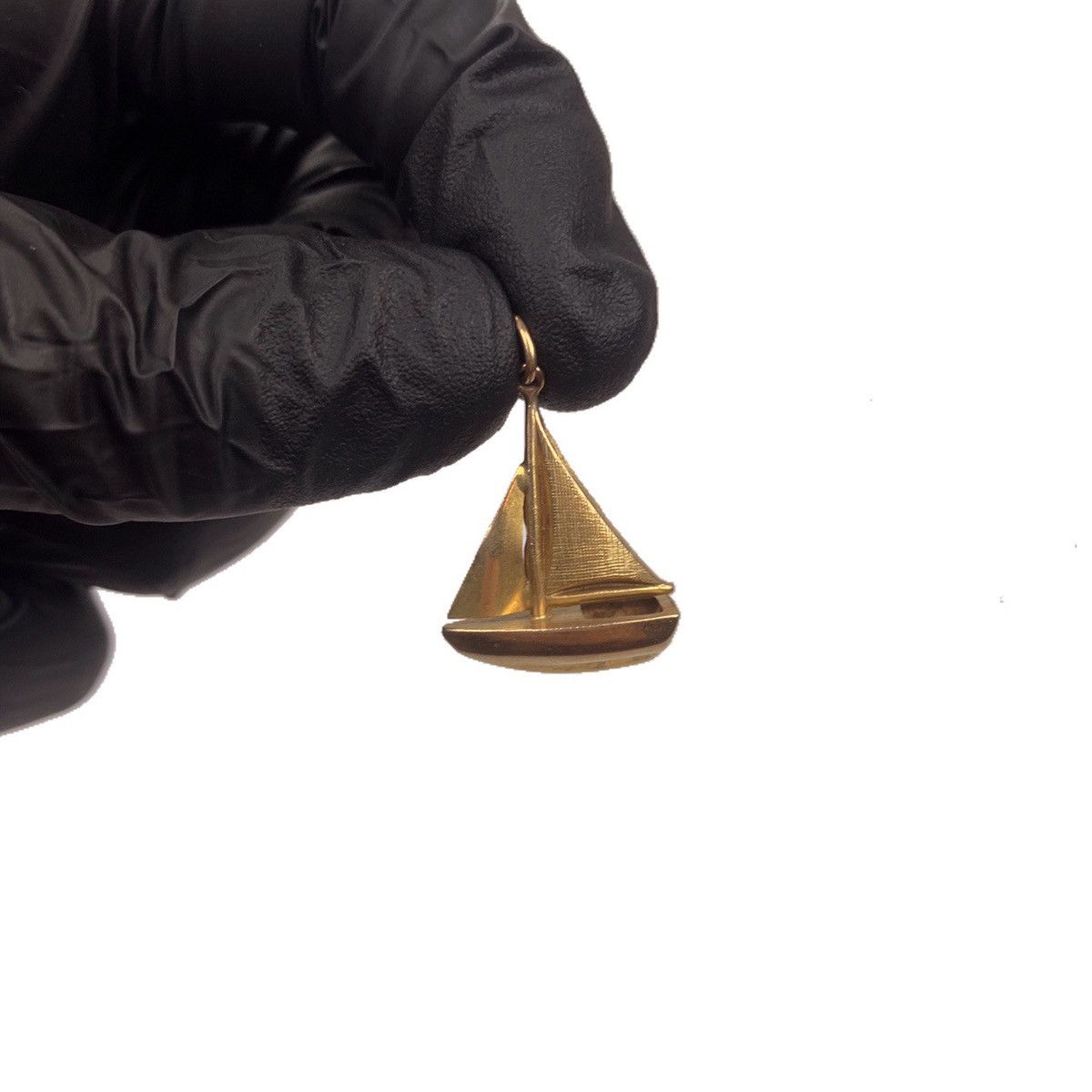 Other 9ct Gold Yacht Pendant Size ONE SIZE - 1 Thumbnail