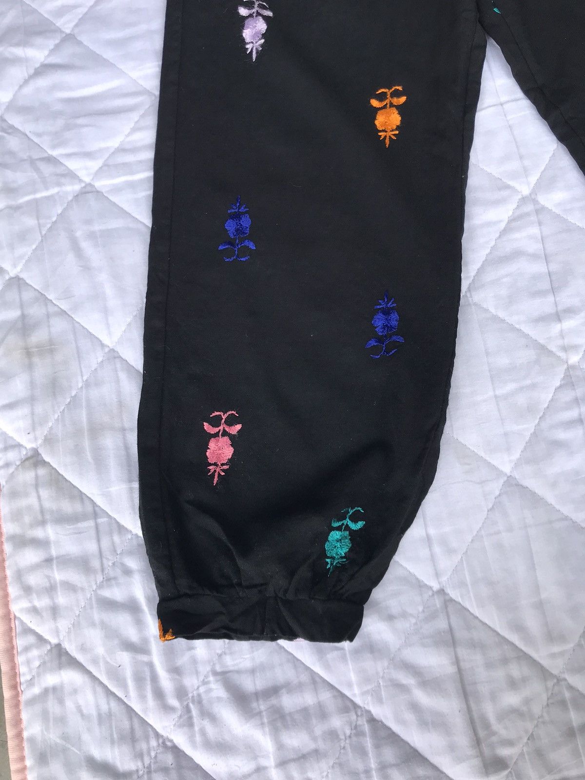 Comme des Garcons Tricot Comme des Garçons Floral Flower Pants Size 28" / US 6 / IT 42 - 8 Thumbnail