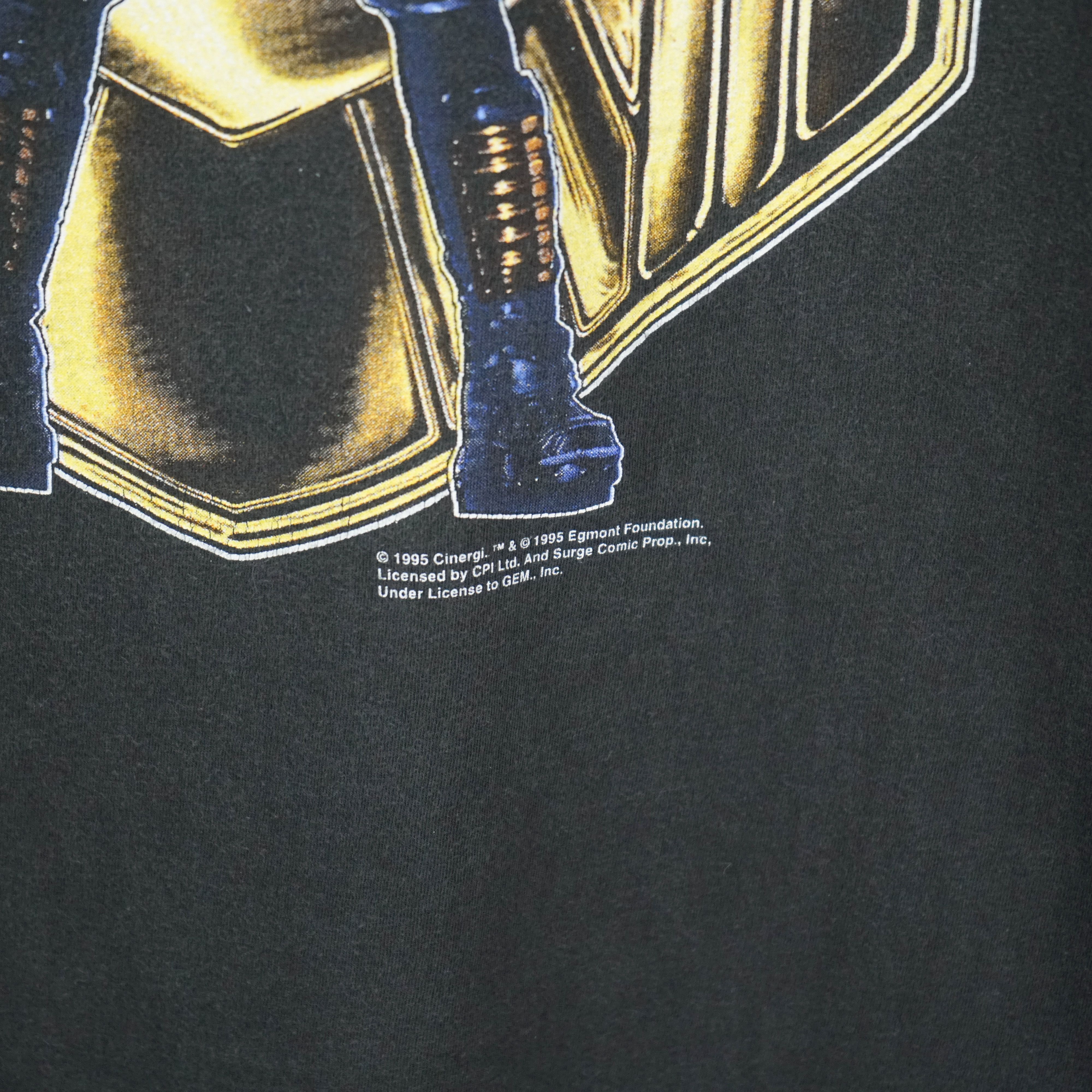 Vintage 1995 Judge Dredd t shirt Size US L / EU 52-54 / 3 - 3 Thumbnail