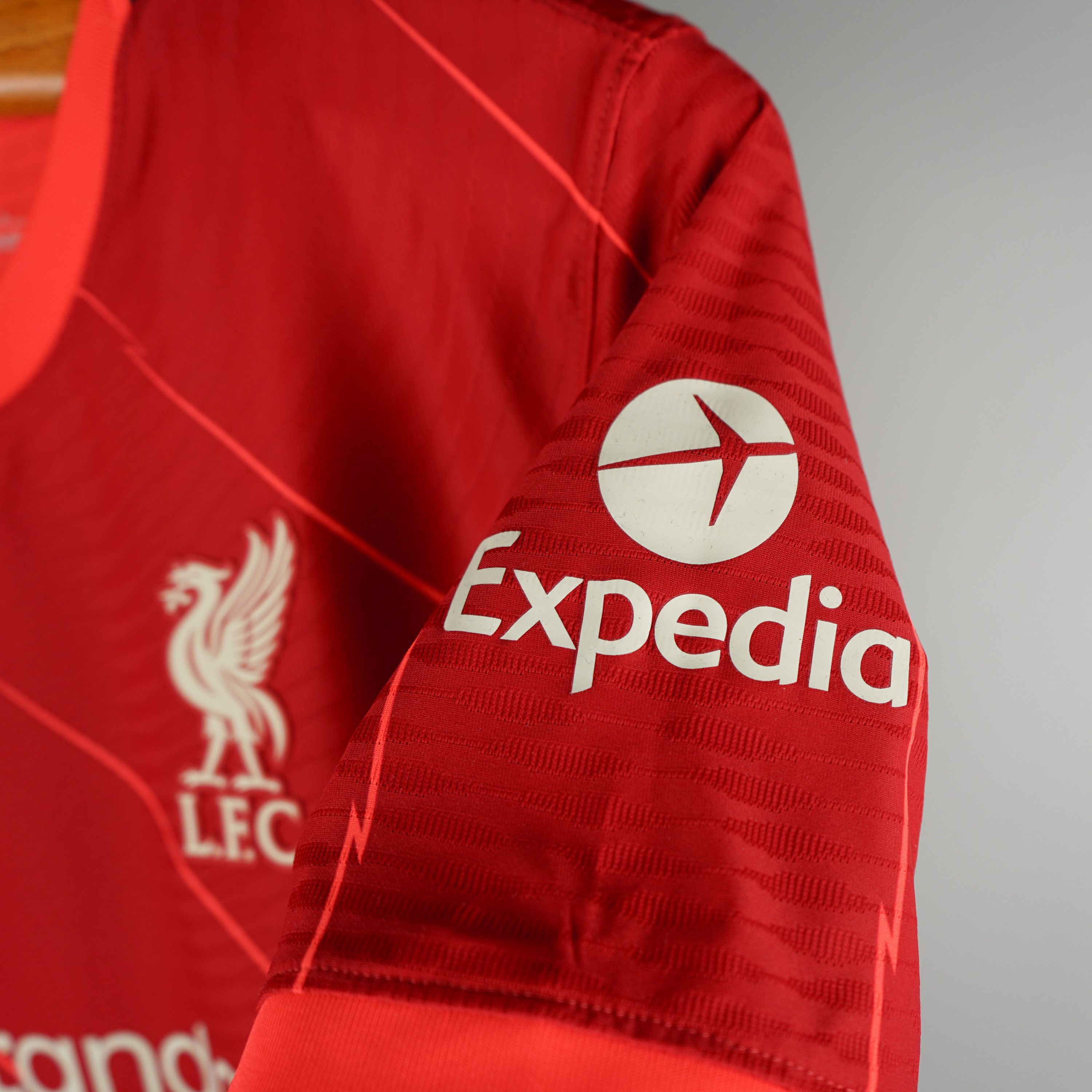 Other 2021 2022 Home Liverpool FC LFC England Football Shirt Size US L / EU 52-54 / 3 - 7 Thumbnail