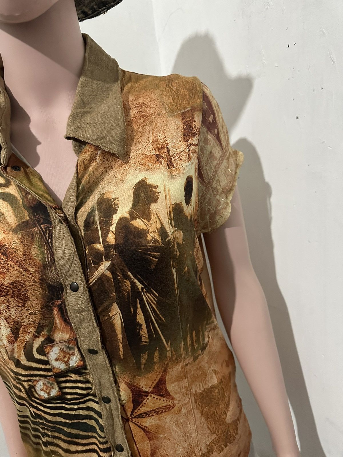 Designer × Vintage Ottimo Braccio Italy Fullprint Art Indian And lion Size L / US 10 / IT 46 - 3 Thumbnail