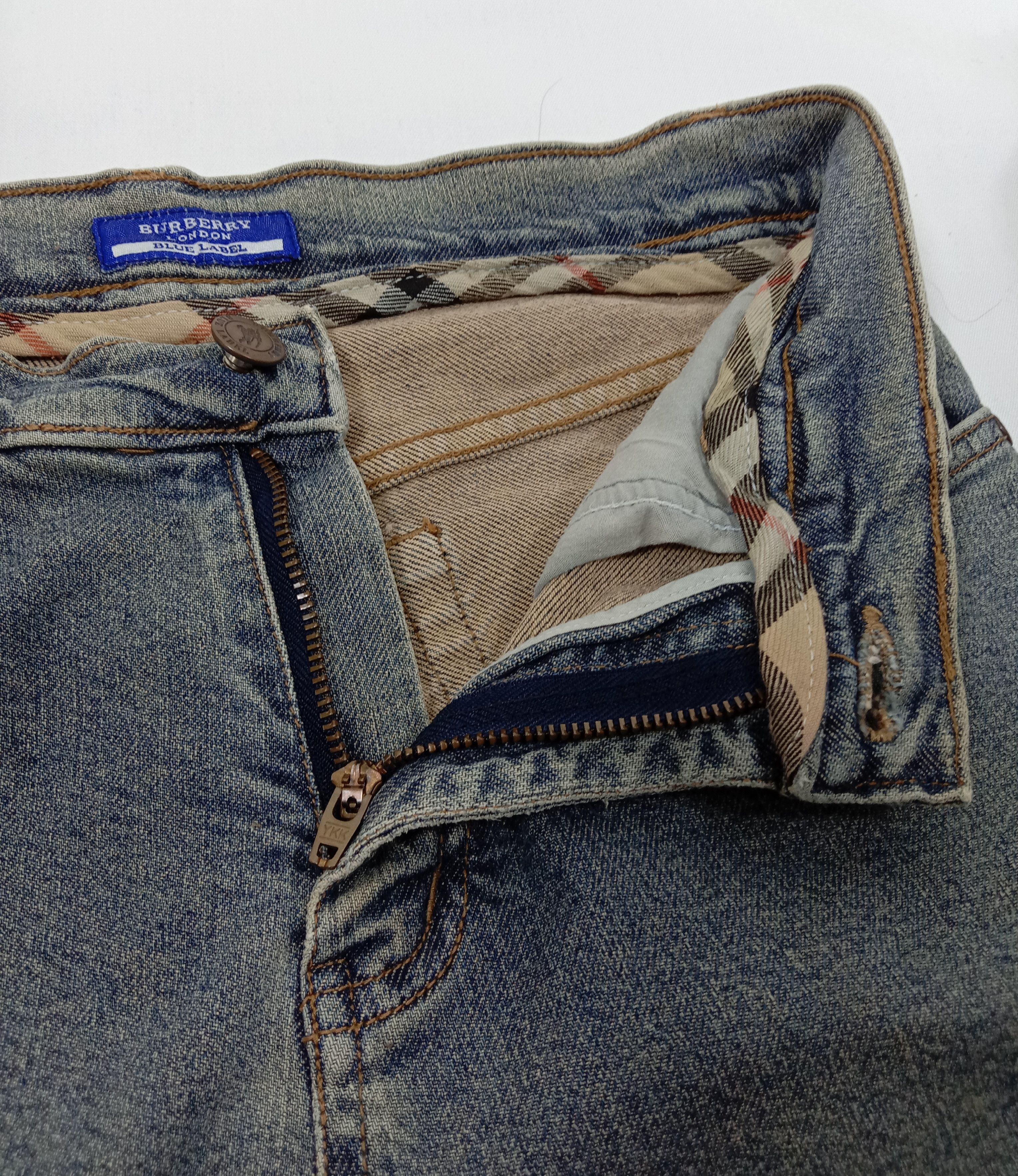 Burberry Vintage Burberry London Rusty Bootcut Flare Jeans Size 27" / US 4 / IT 40 - 9 Thumbnail