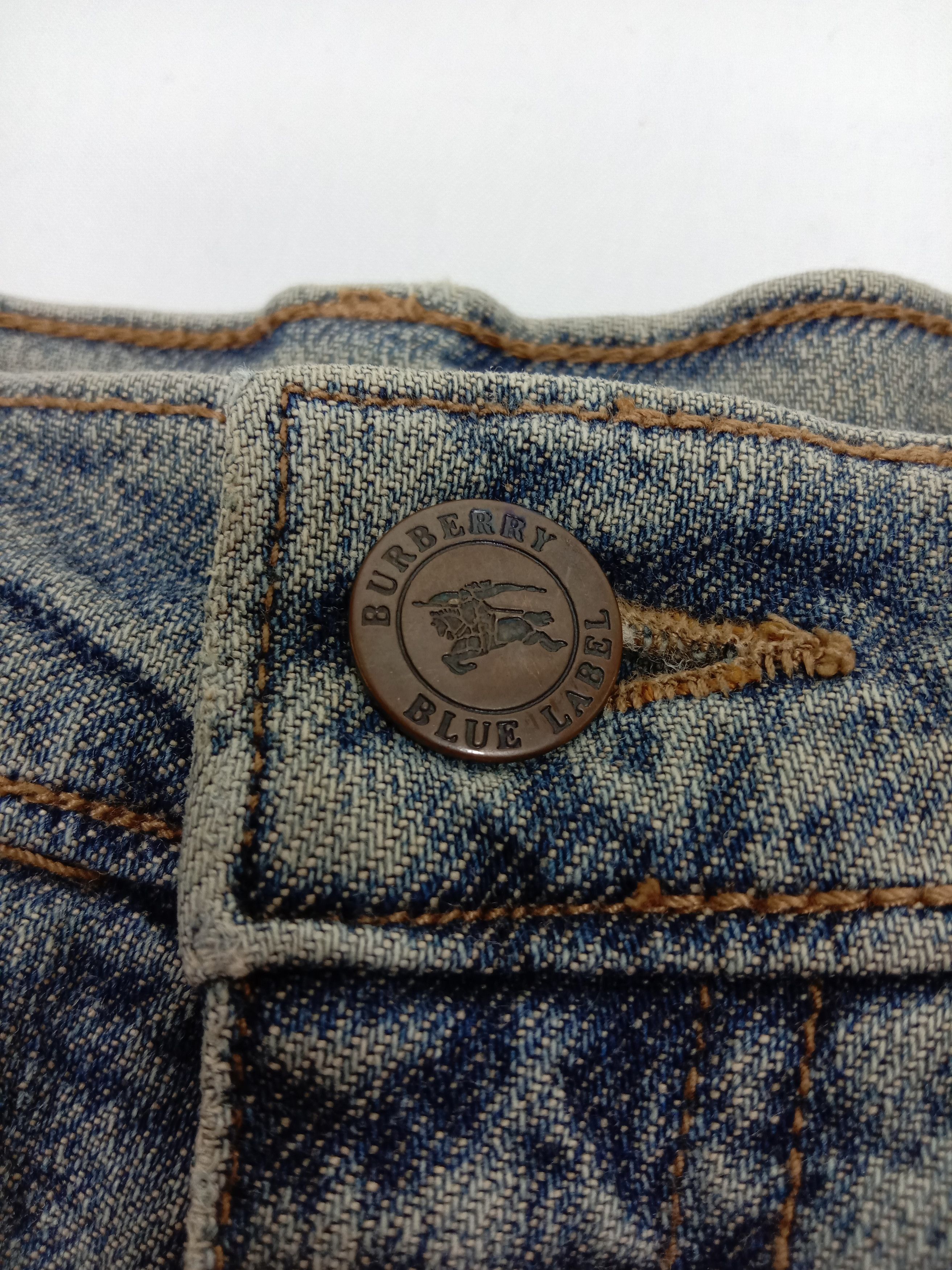 Burberry Vintage Burberry London Rusty Bootcut Flare Jeans Size 27" / US 4 / IT 40 - 10 Thumbnail