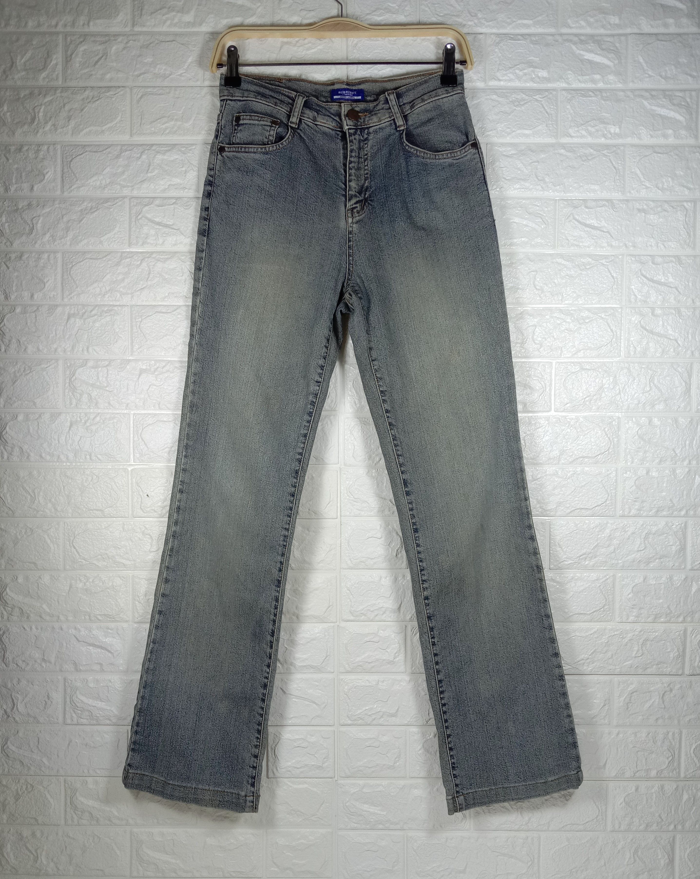 Burberry Vintage Burberry London Rusty Bootcut Flare Jeans Size 27" / US 4 / IT 40 - 1 Thumbnail