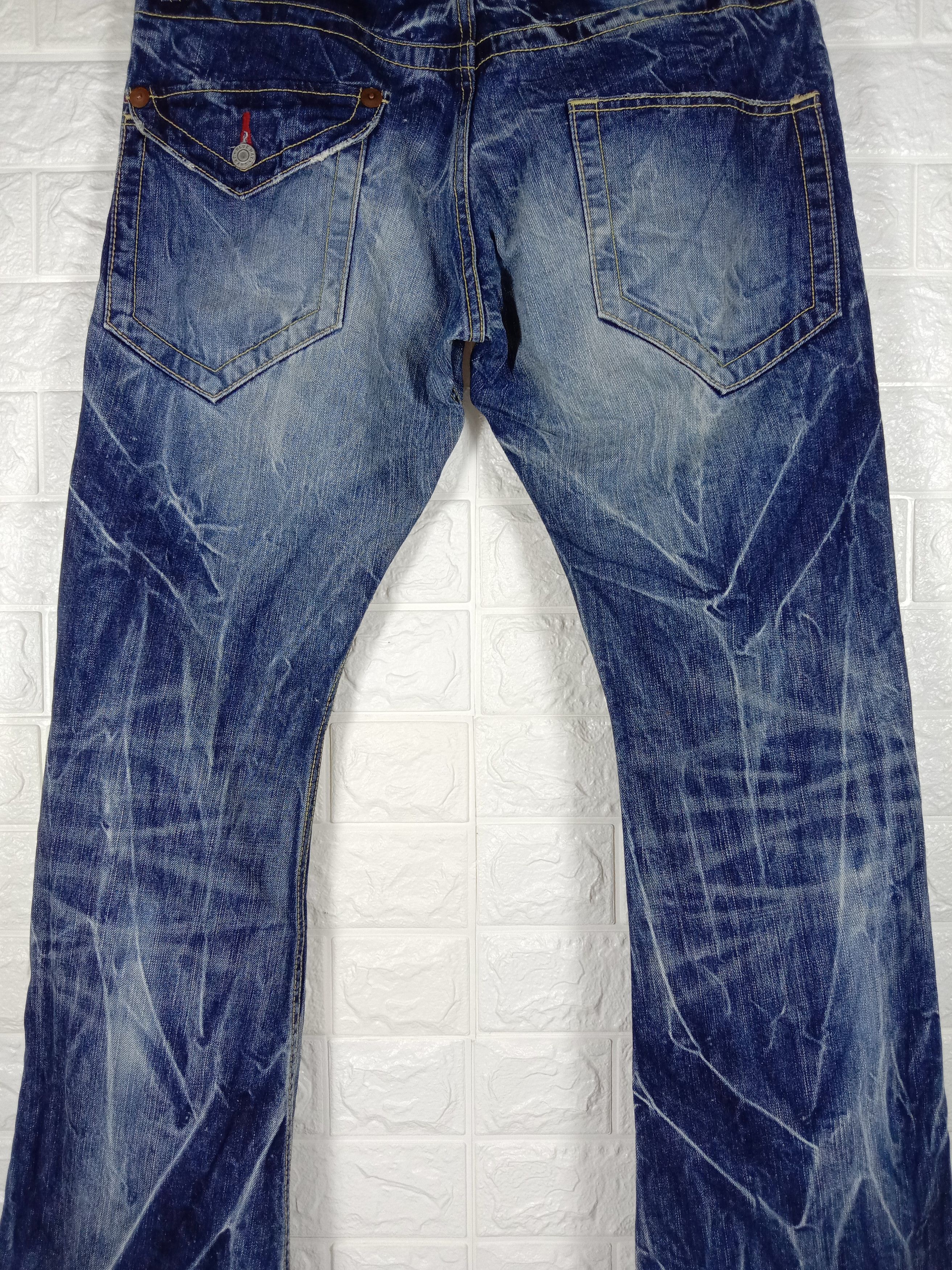 Japanese Brand Vintage Blue Way Bleach Design Bell Bottom Flare Jeans Size US 34 / EU 50 - 7 Thumbnail