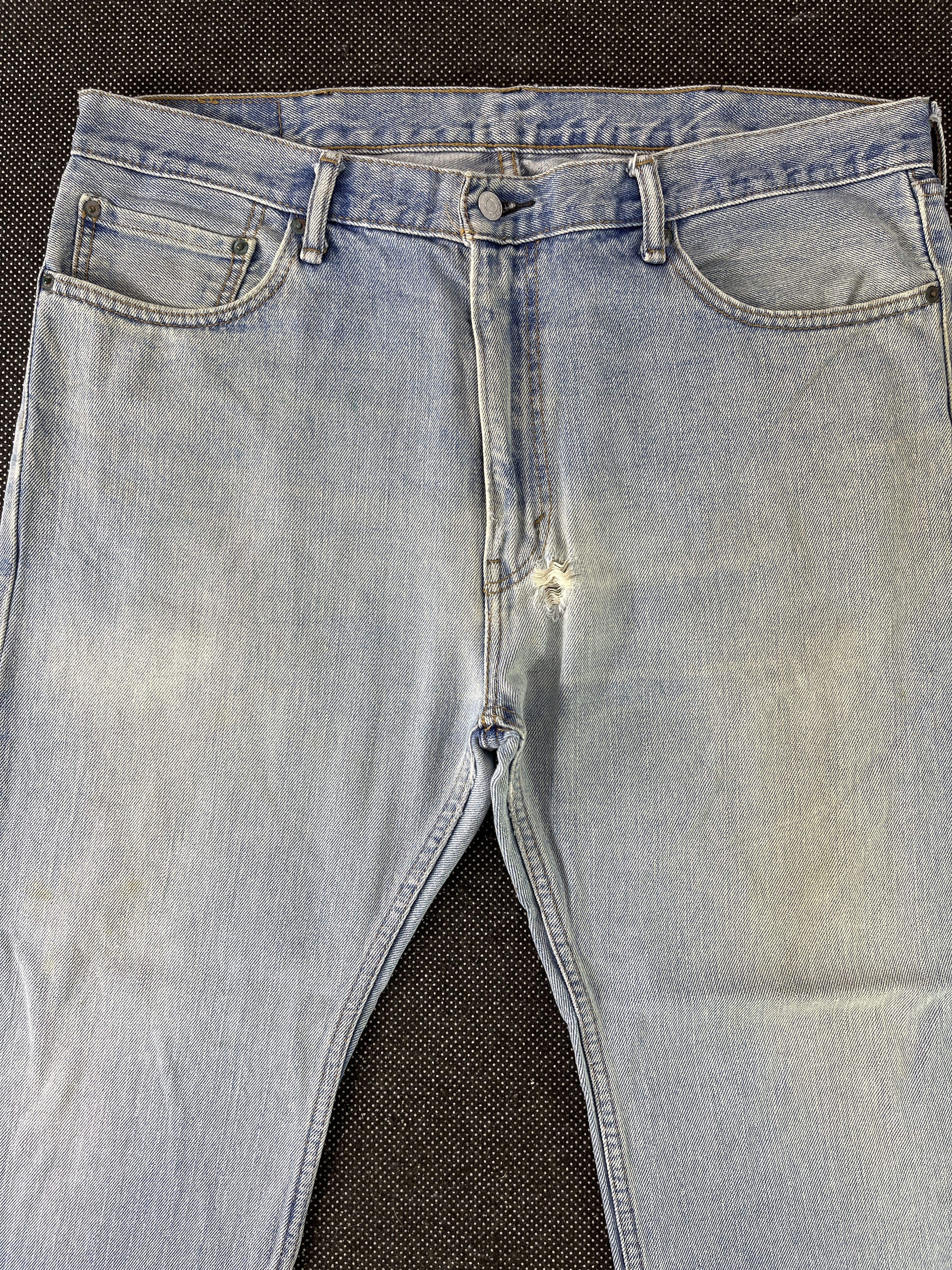 Vintage Levis 505 Light Wash Jeans - J321