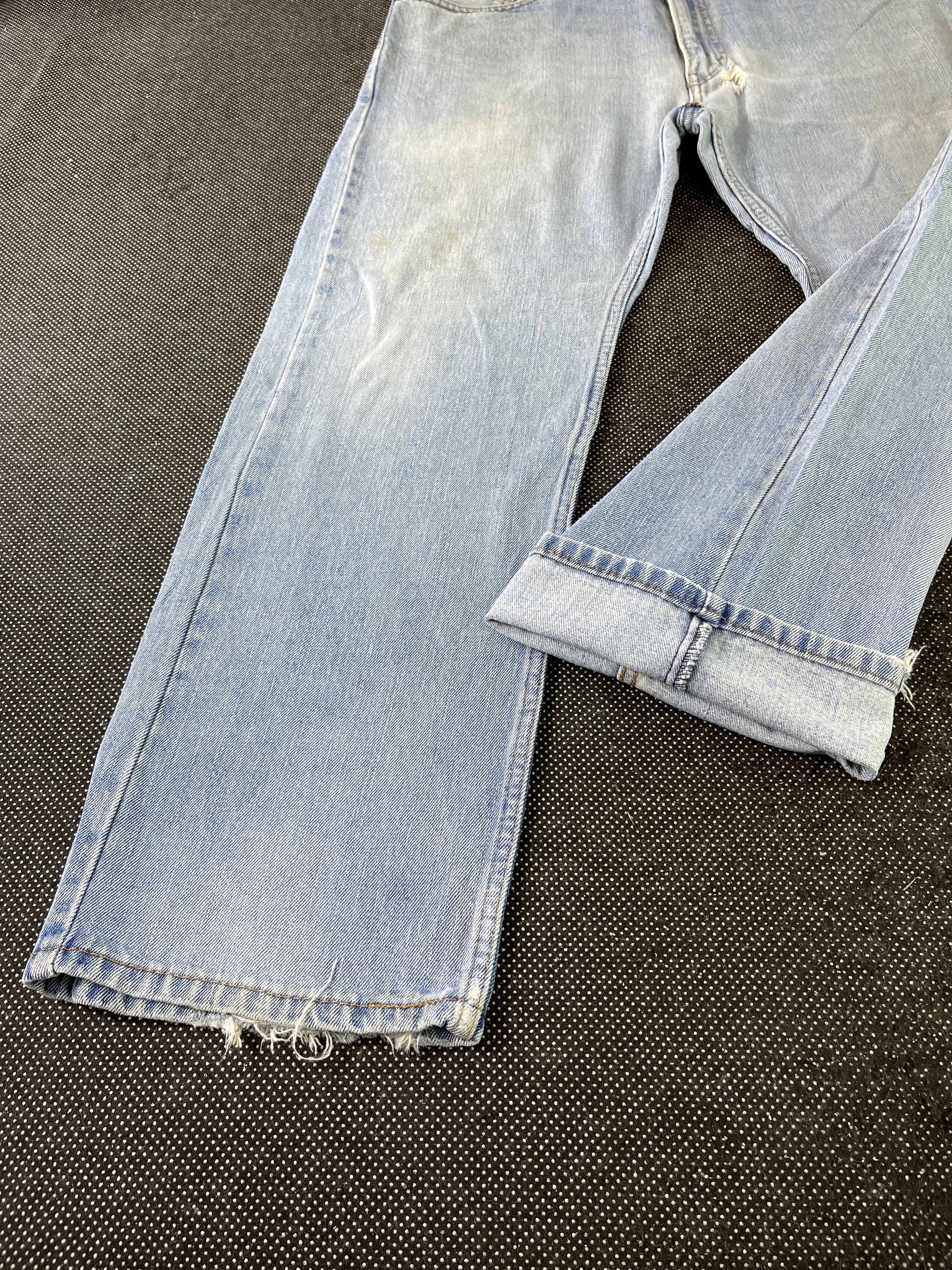 Vintage Levis 505 Light Wash Jeans - J321