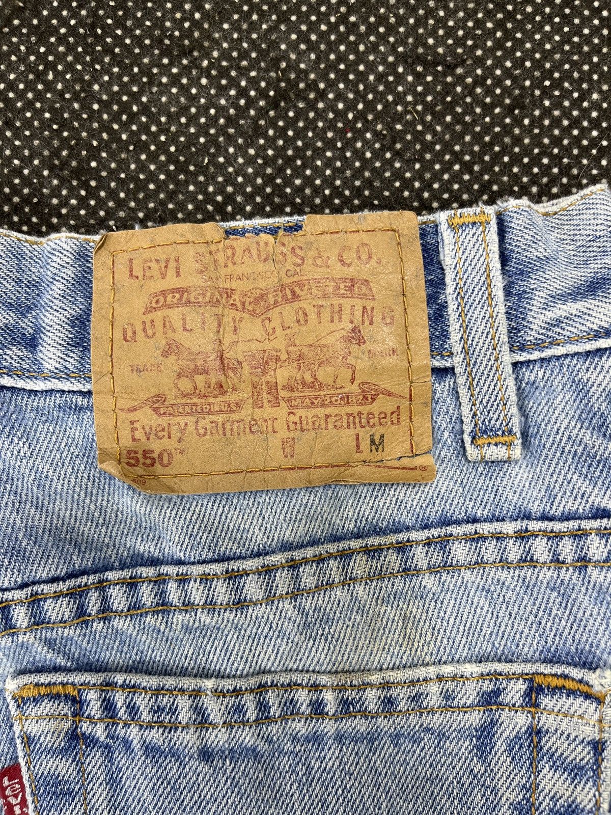 Levi's Vintage Levis 550 Distressed Jeans - J447 Size US 29 - 13 Thumbnail