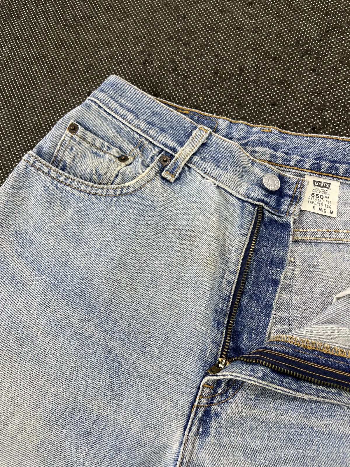 Levi's Vintage Levis 550 Distressed Jeans - J447 Size US 29 - 7 Thumbnail