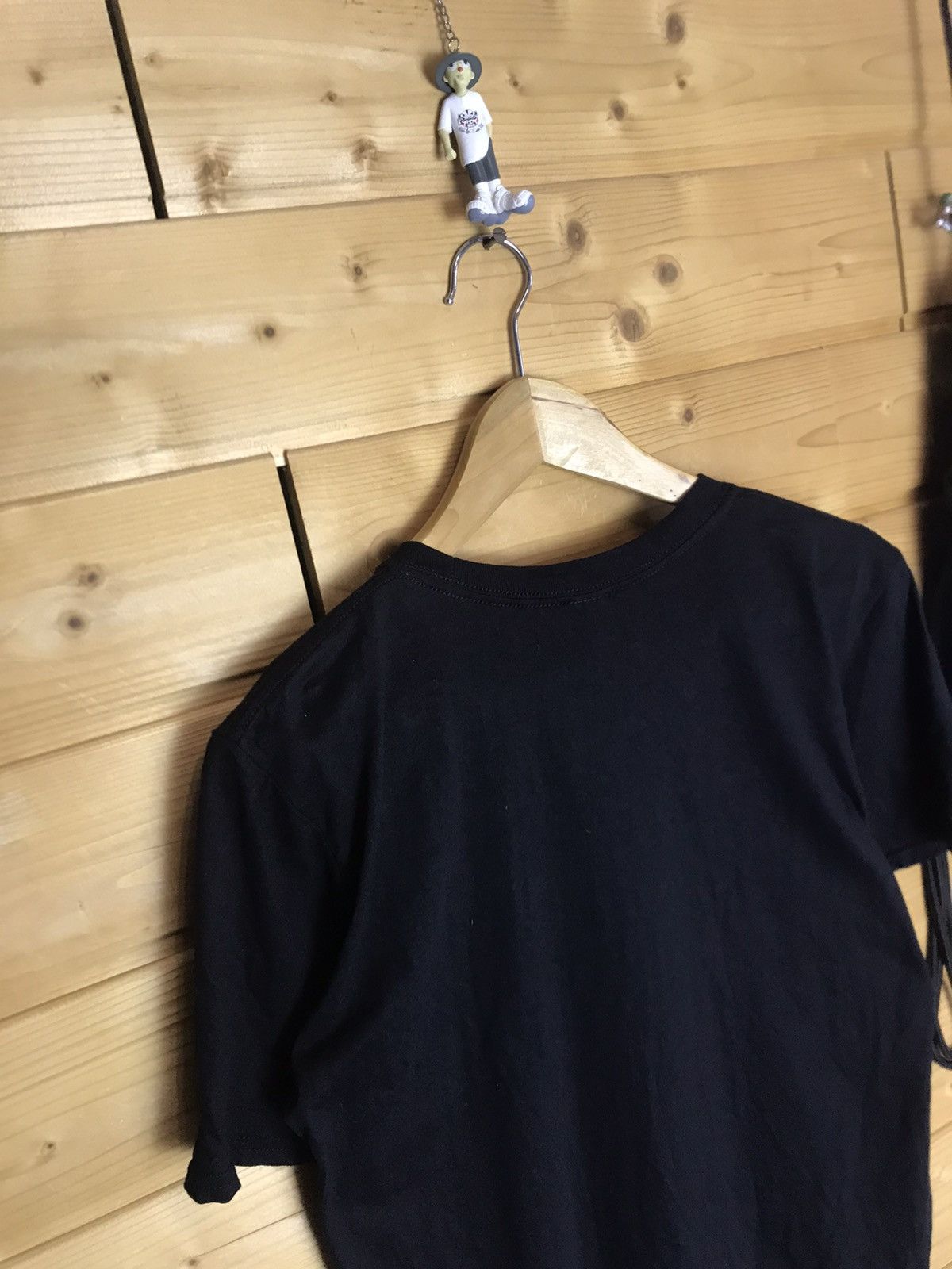 Band Tees The show must go on t-shirt Size US M / EU 48-50 / 2 - 7 Thumbnail