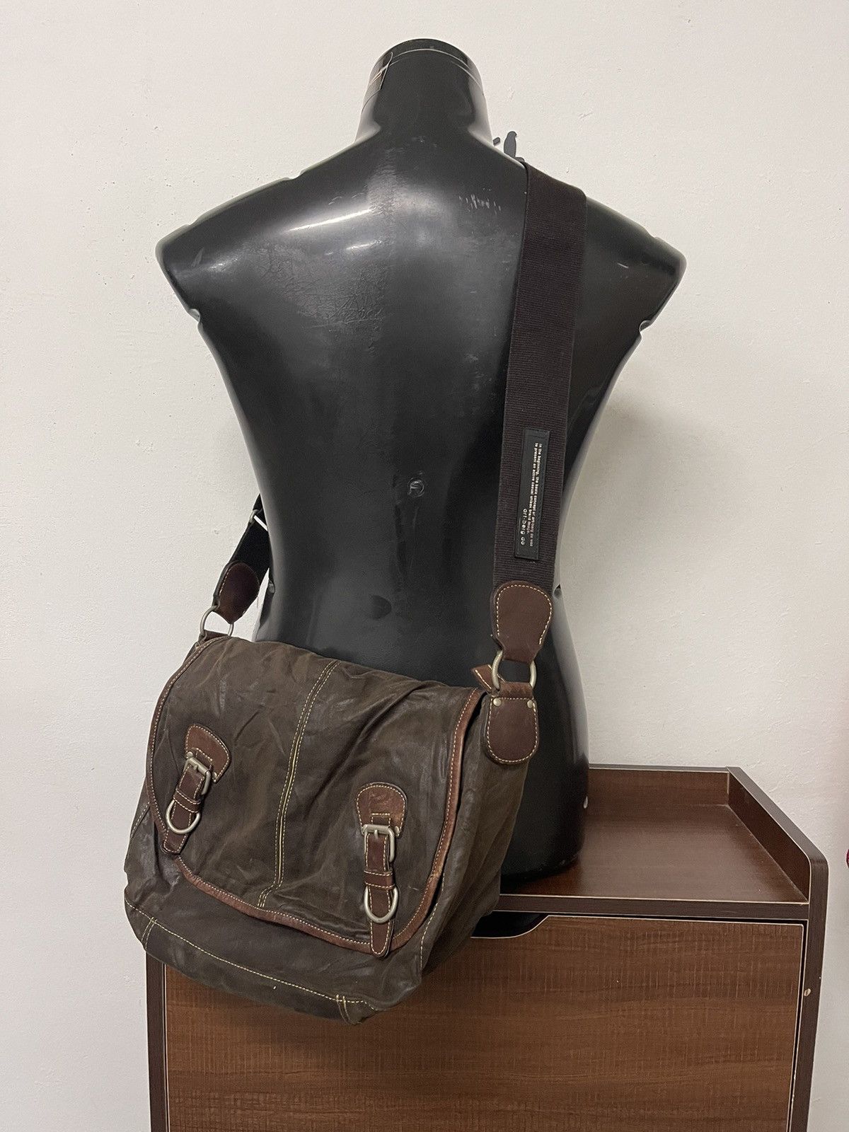 Japanese Brand Unisex🔥Art-berg do japan leather utilities crossbody bag Size ONE SIZE - 11 Thumbnail