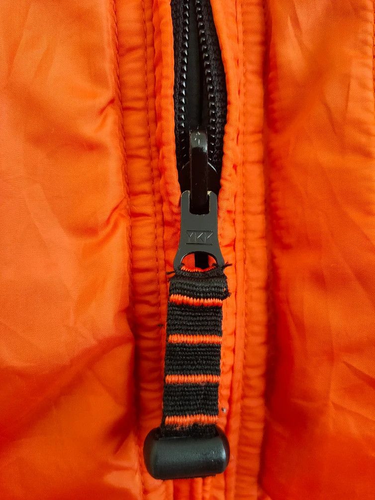 Gap Vintage Gap Puffer Rivisible Vest Size US L / EU 52-54 / 3 - 7 Thumbnail