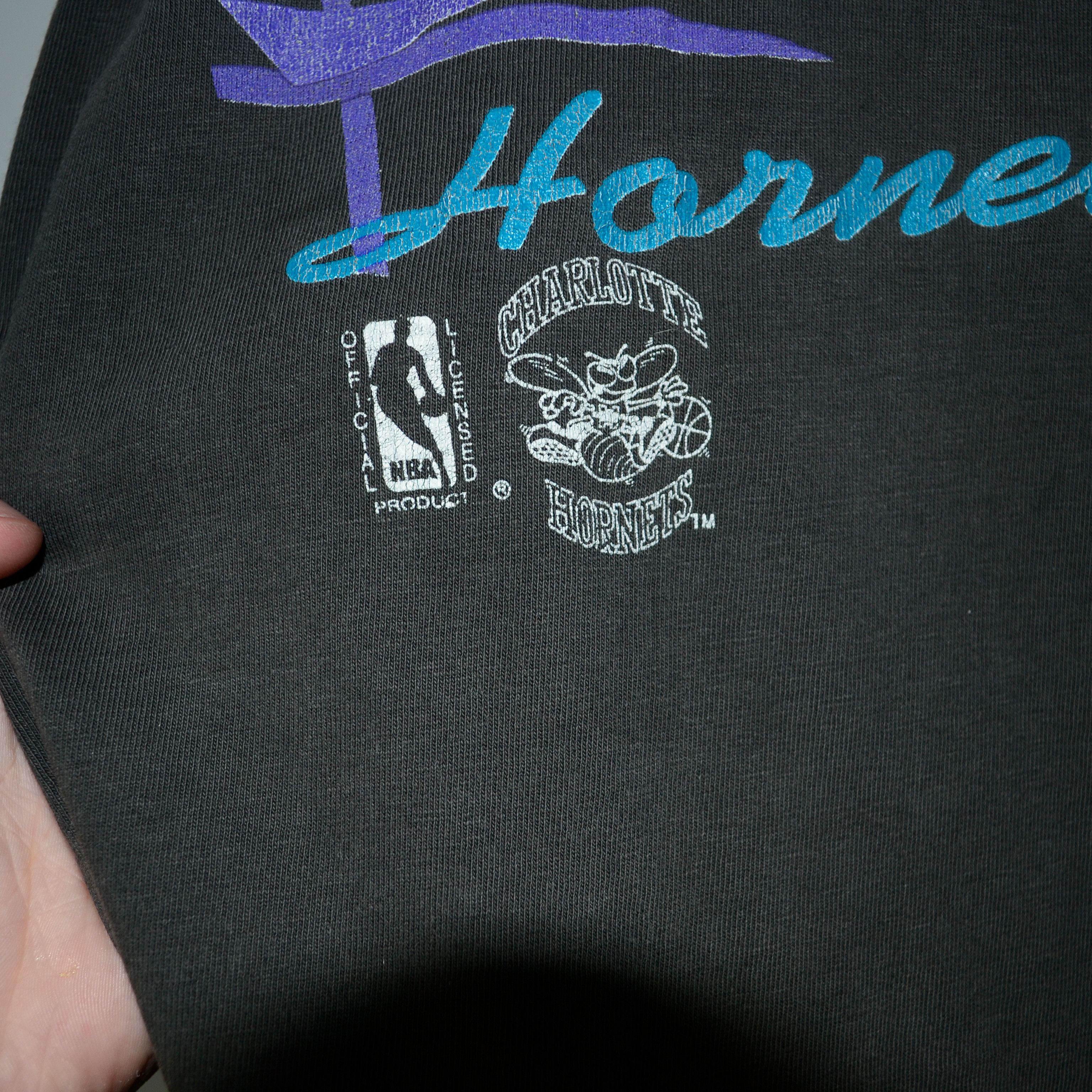 NBA Vintage Magic Johnsons Charlotte Hornets NBA Tee Size XL Size US L / EU 52-54 / 3 - 4 Thumbnail