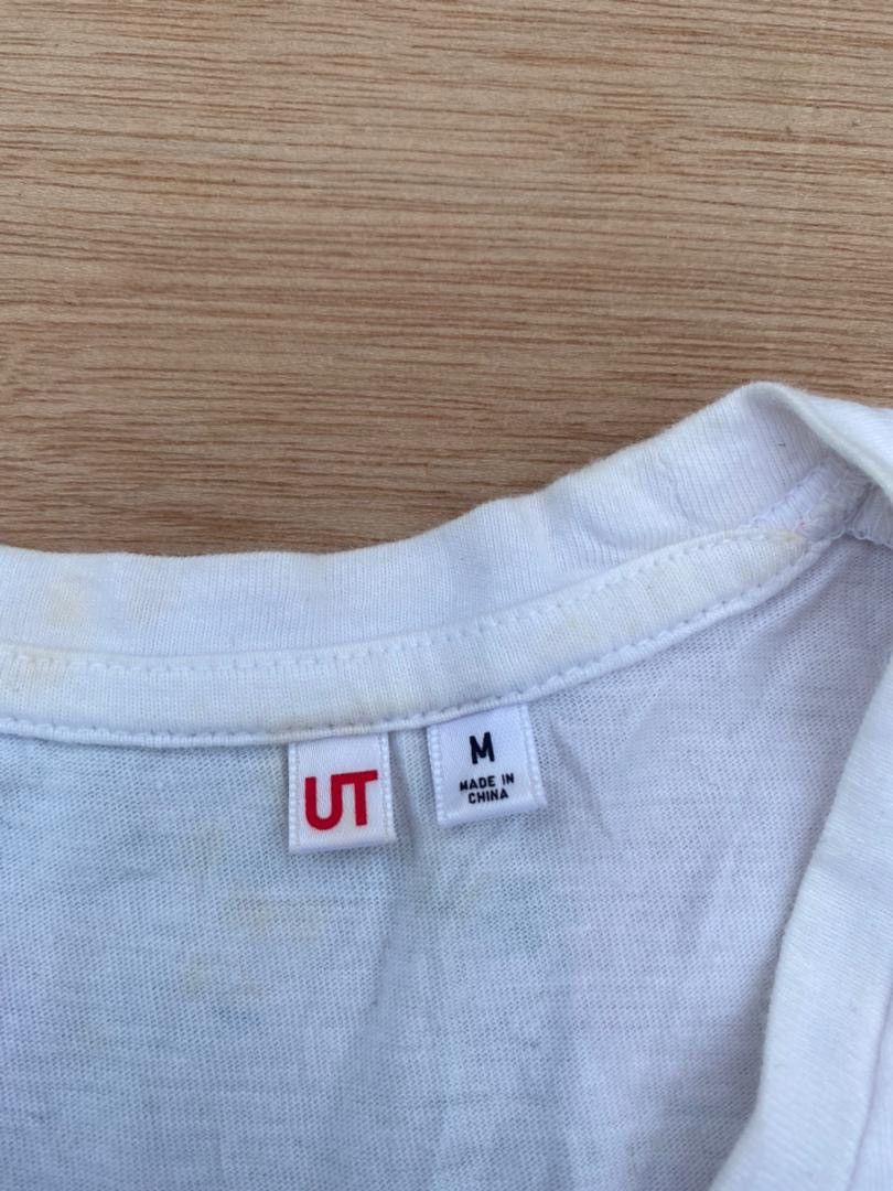 Uniqlo Uniqlo tee Size US M / EU 48-50 / 2 - 4 Thumbnail