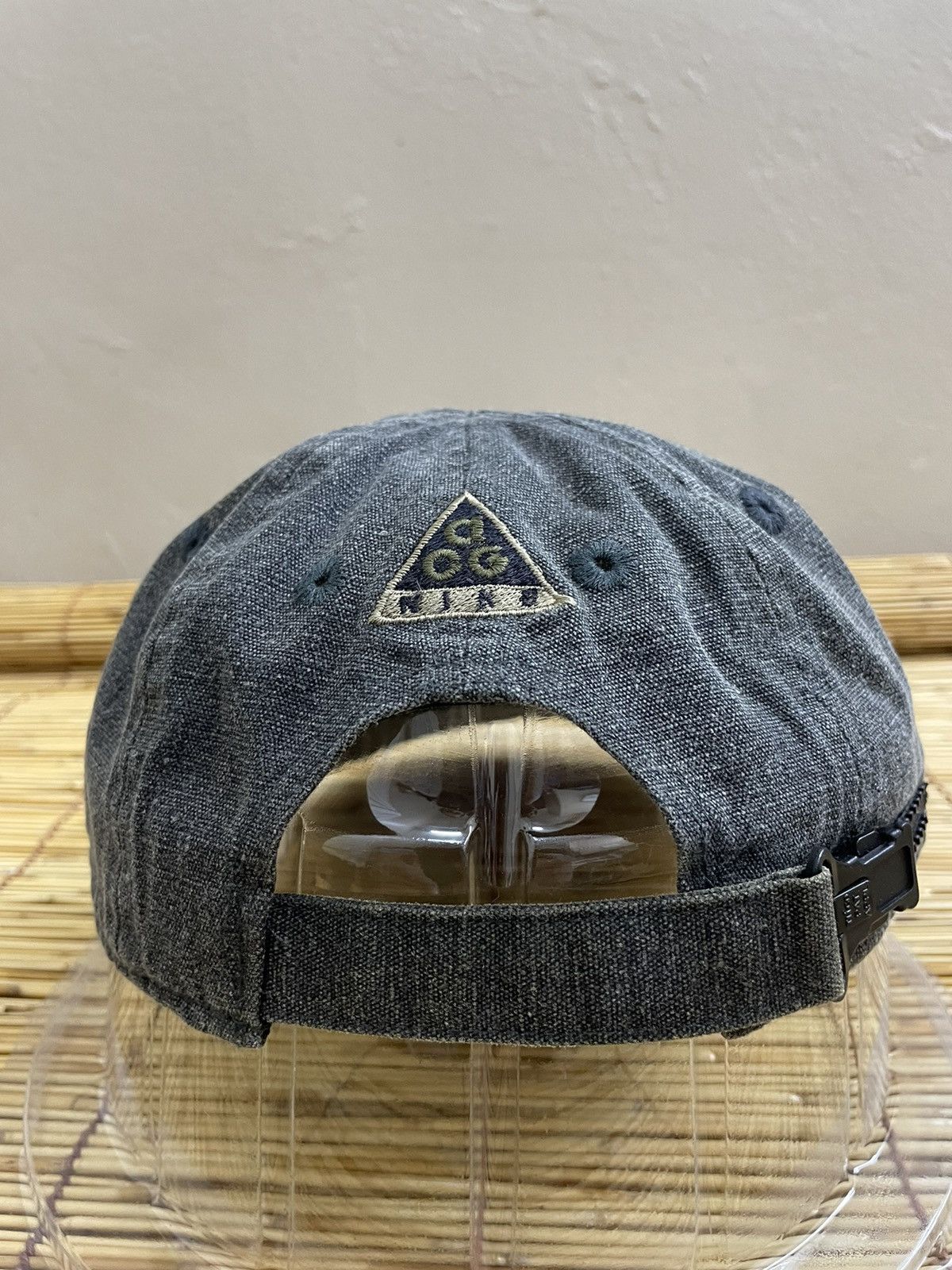 Very Rare Nike Acg icons Legend