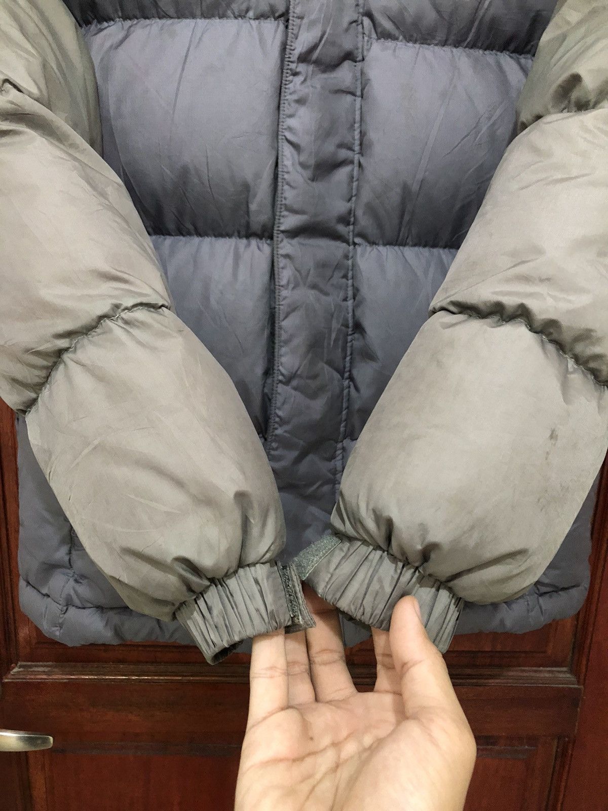 Nike Nike Embroidery Logo Puffer Jacket Two Tone Colour Size US L / EU 52-54 / 3 - 5 Thumbnail