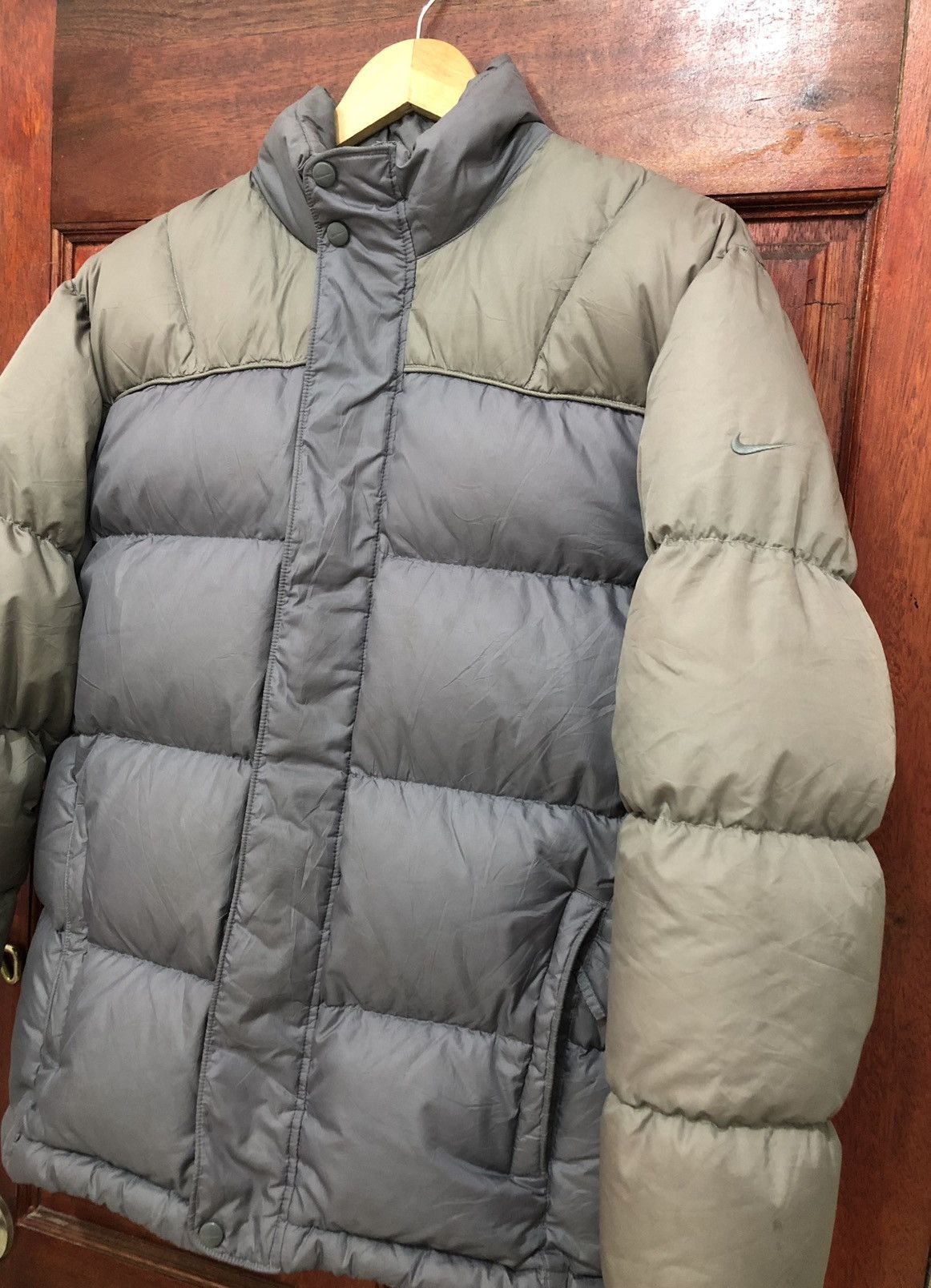 Nike Nike Embroidery Logo Puffer Jacket Two Tone Colour Size US L / EU 52-54 / 3 - 3 Thumbnail
