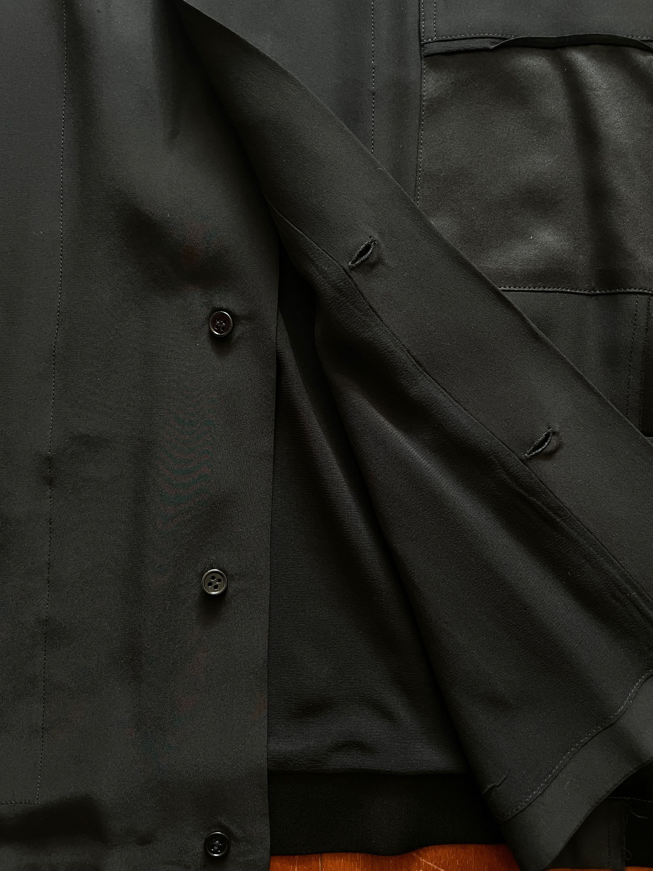 Haider Ackermann Concealed Button Short-Sleeve Silk Shirt Size US L / EU 52-54 / 3 - 4 Thumbnail