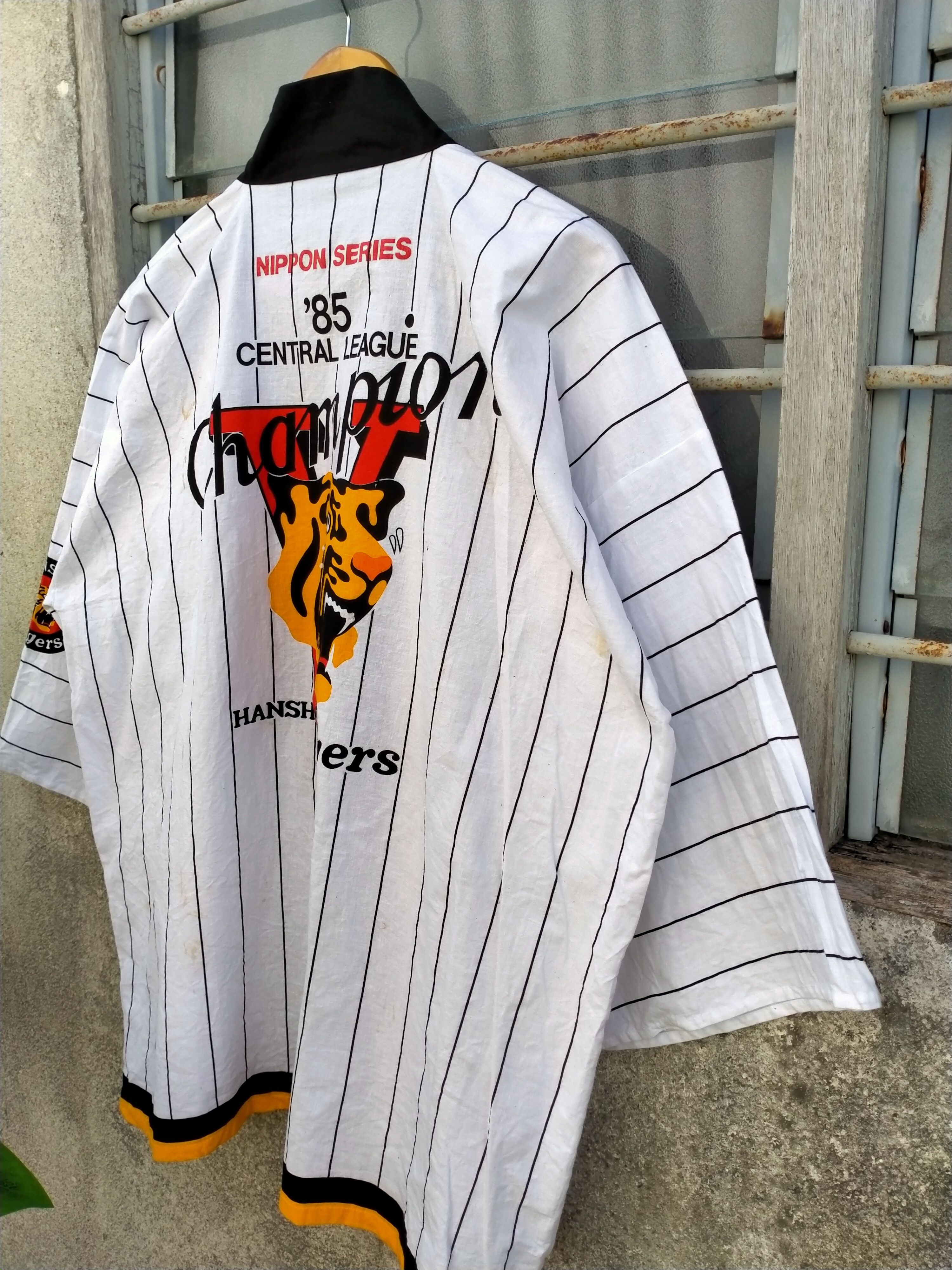Japanese Brand × NBA × Vintage Japanese Baseball Hanshin Tigers Size US M / EU 48-50 / 2 - 6 Thumbnail