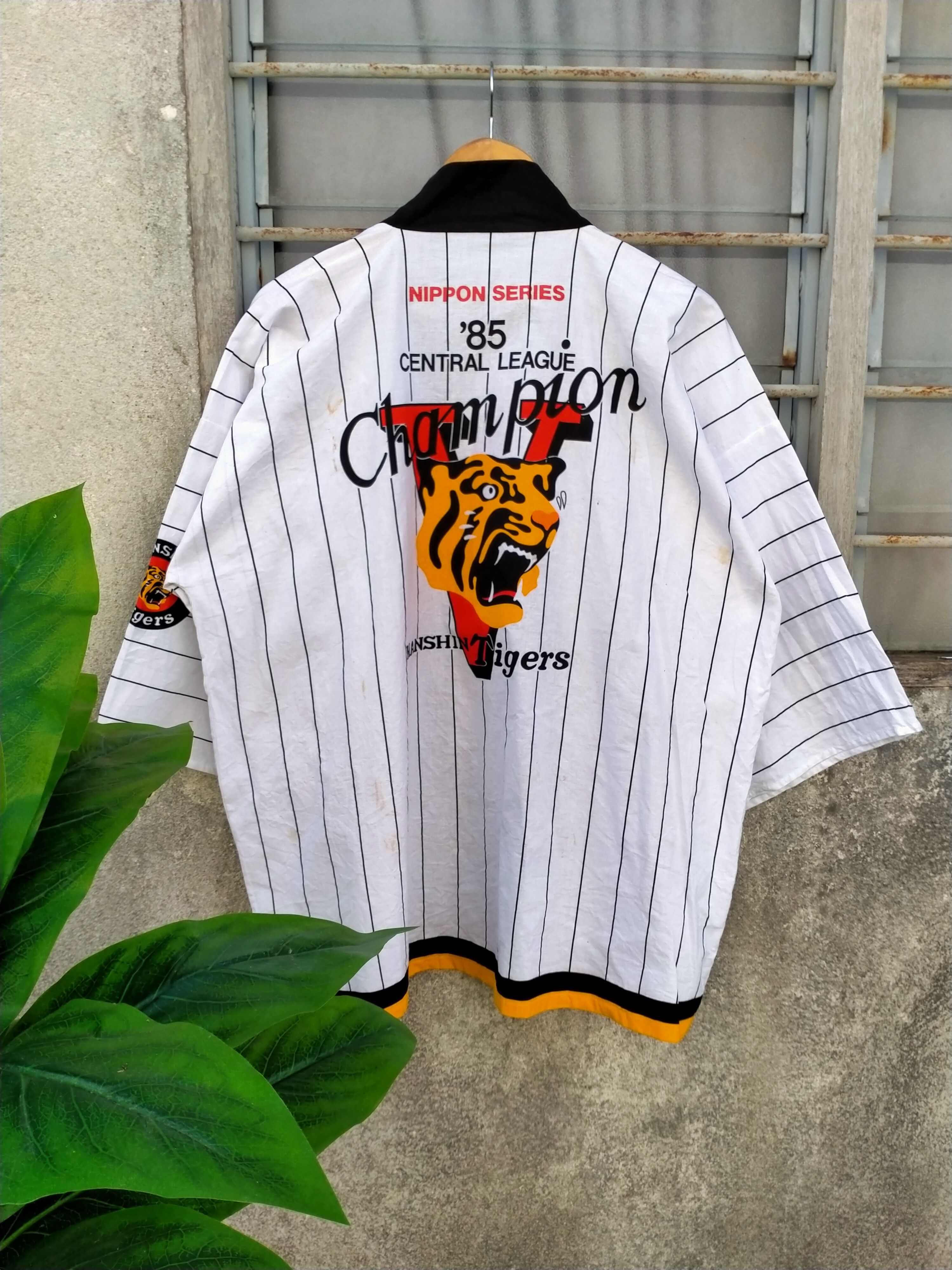 Japanese Brand × NBA × Vintage Japanese Baseball Hanshin Tigers Size US M / EU 48-50 / 2 - 1 Thumbnail