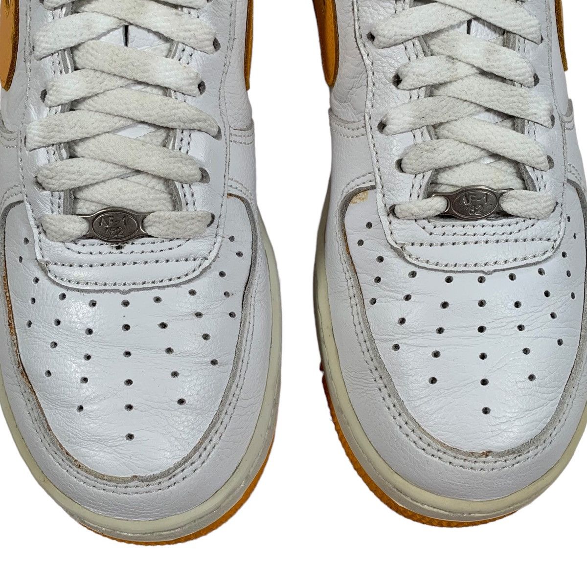 Vintage Vintage Nike Air Force 1 Low White Canyon Gold 2002 Sneakers Size US 7 / EU 40 - 5 Thumbnail