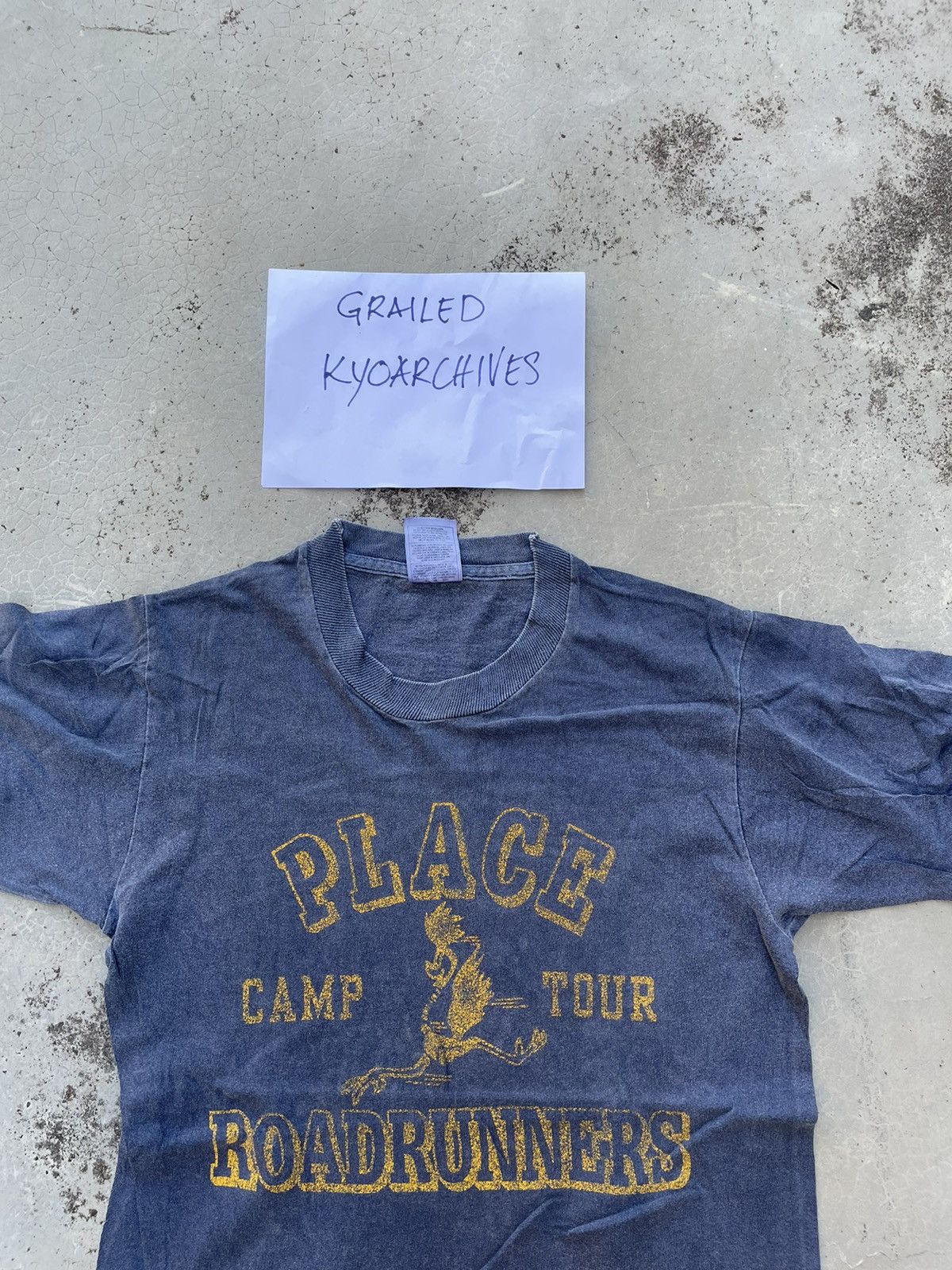 Fruit Of The Loom × Vintage Y2K ROADRUNNER CAMP TEE Size US S / EU 44-46 / 1 - 2 Thumbnail