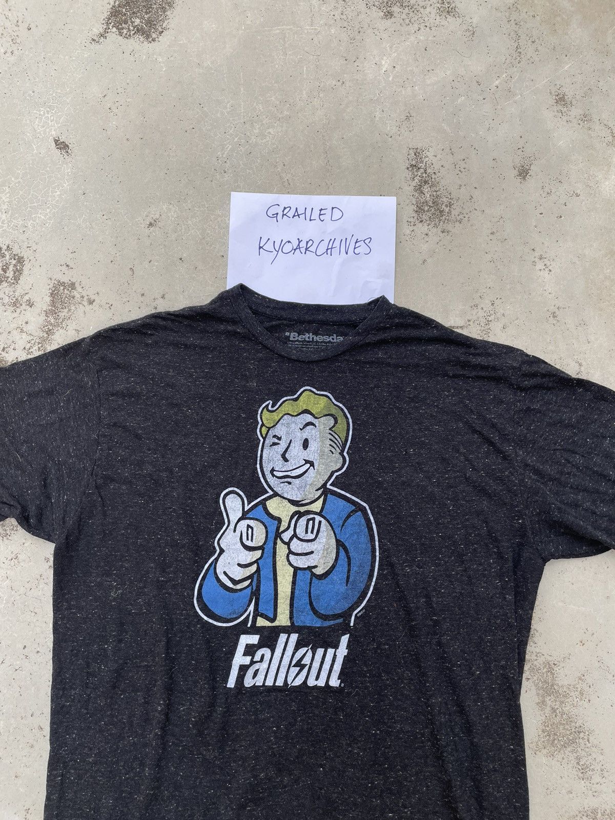 Other FALLOUT CARTOON TEE Size US XXL / EU 58 / 5 - 2 Thumbnail