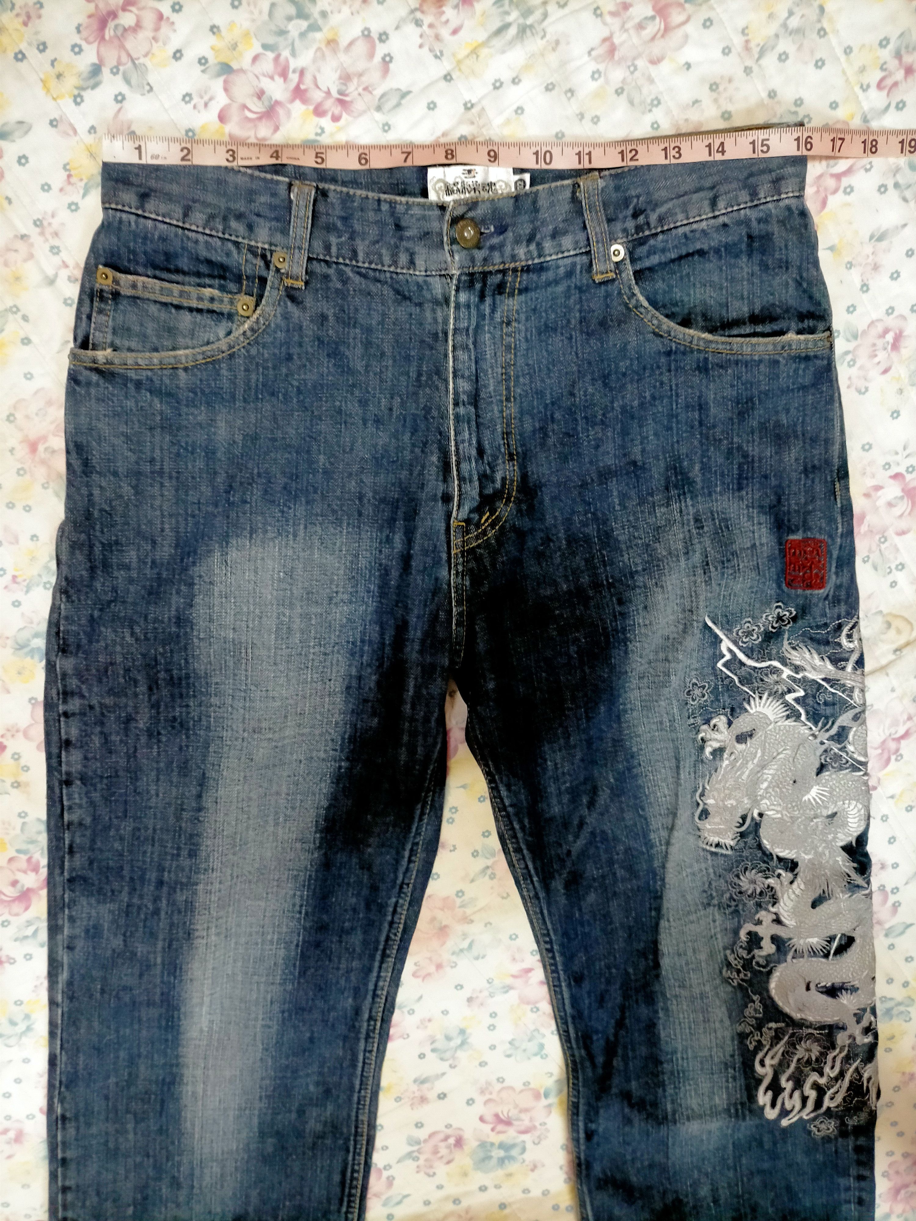 Japanese Brand Vintage karakuri Tamashi Embroidered jeans Size US 32 / EU 48 - 13 Thumbnail