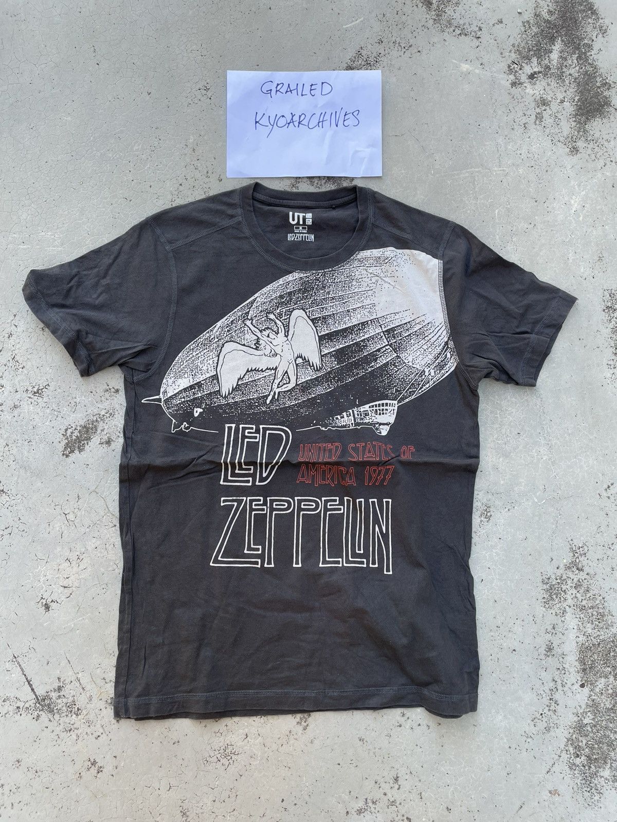 Led Zeppelin × Uniqlo LED ZEPPELIN TEE Size US M / EU 48-50 / 2 - 1 Thumbnail