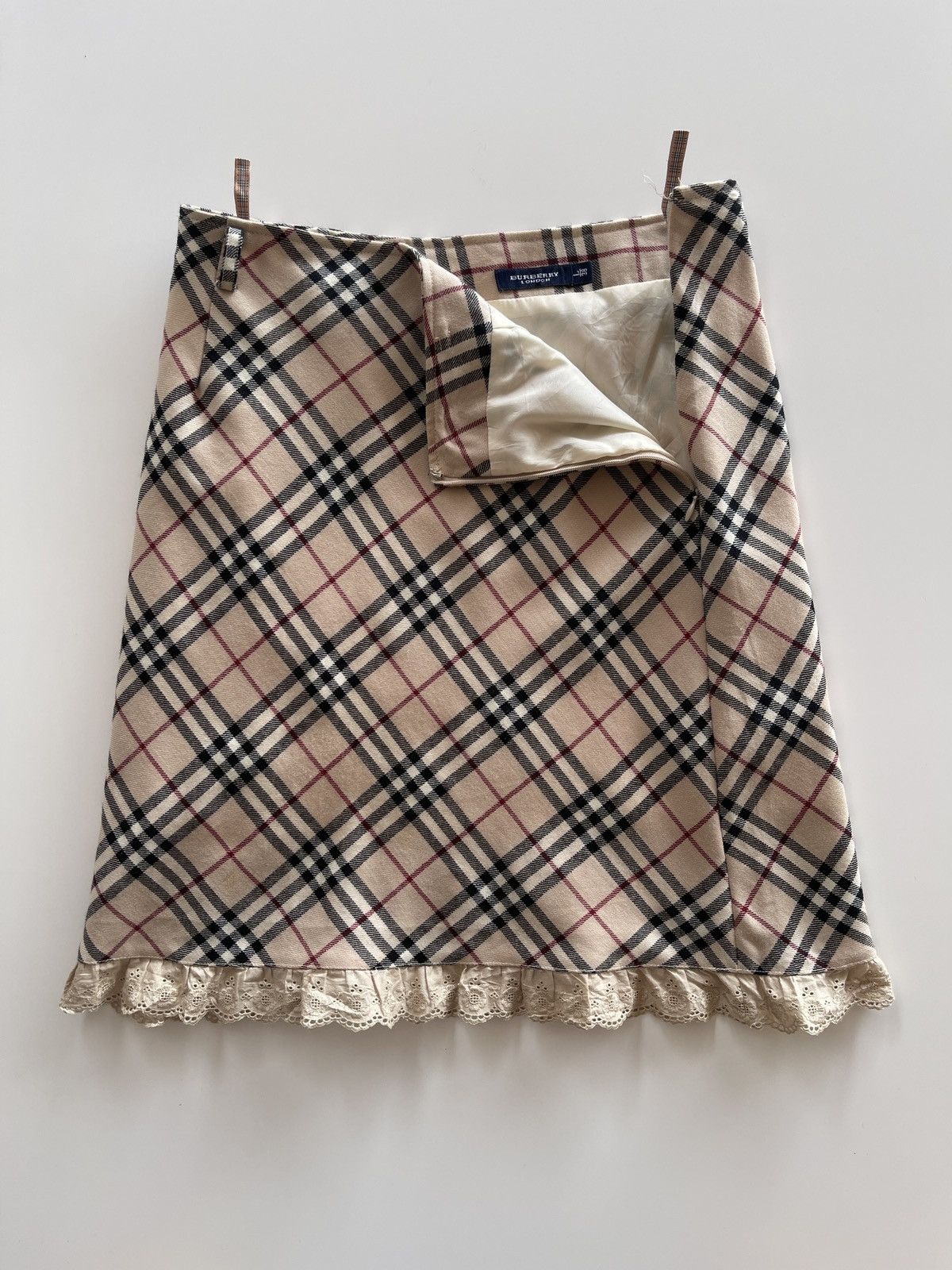 Burberry Burberrys Nova Checked Skirt Size 28" / US 6 / IT 42 - 8 Thumbnail