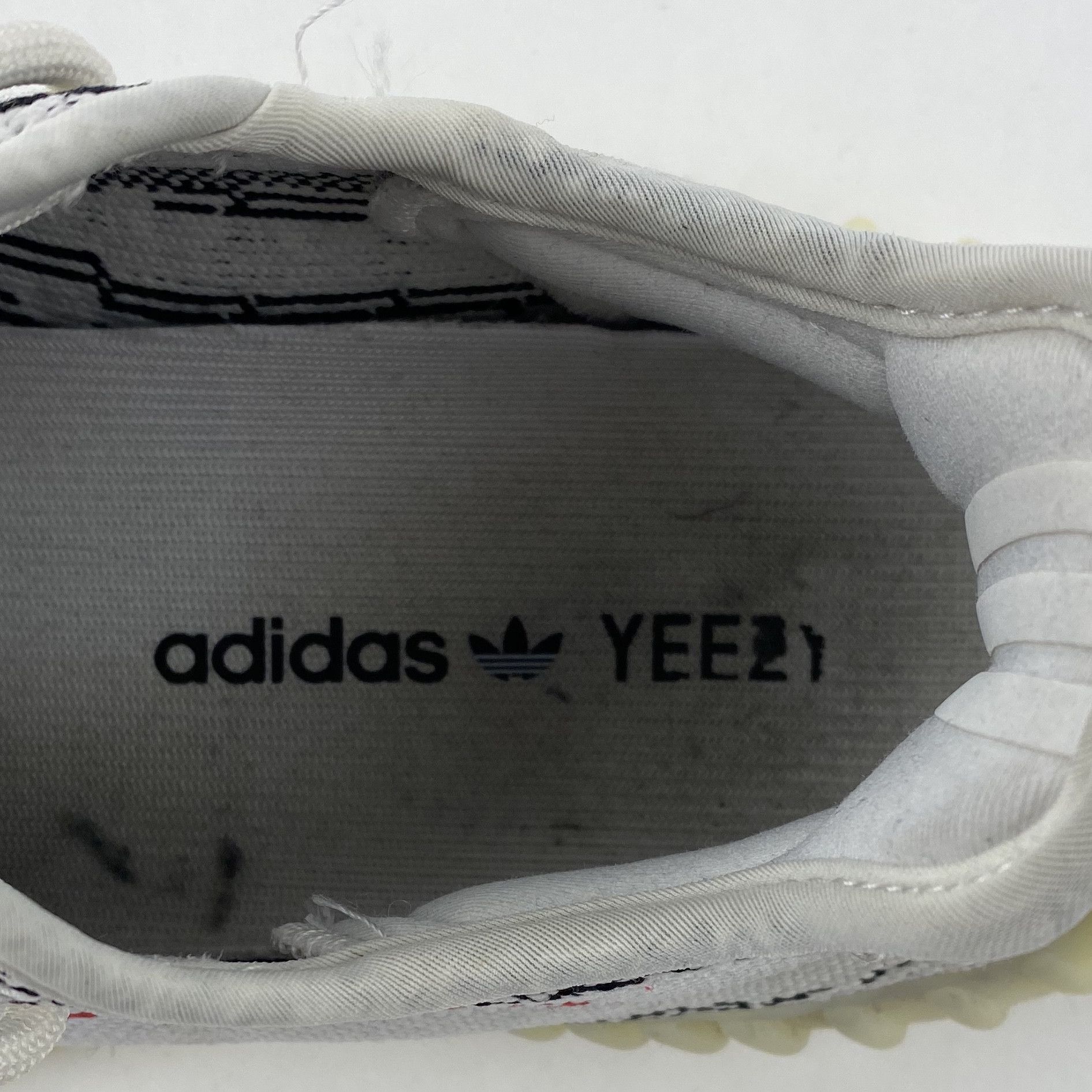Adidas × Kanye West Yeezy 350 V2 White/Red Size US 8.5 / EU 41-42 - 8 Thumbnail