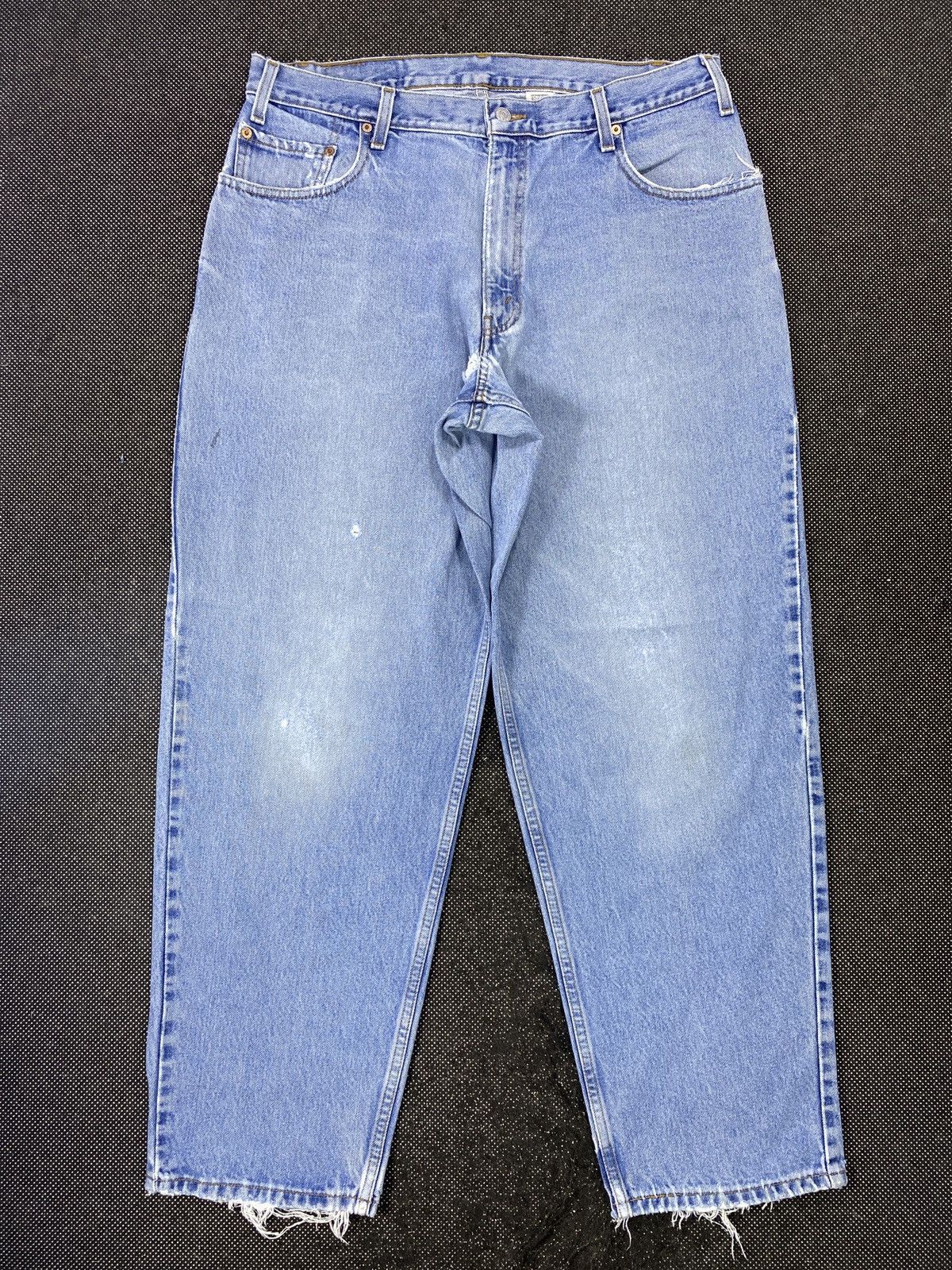Levi's VINTAGE LEVI'S 570 BAGGY FIT BLUE WASH JEANS - J500 Size US 37 - 1 Thumbnail
