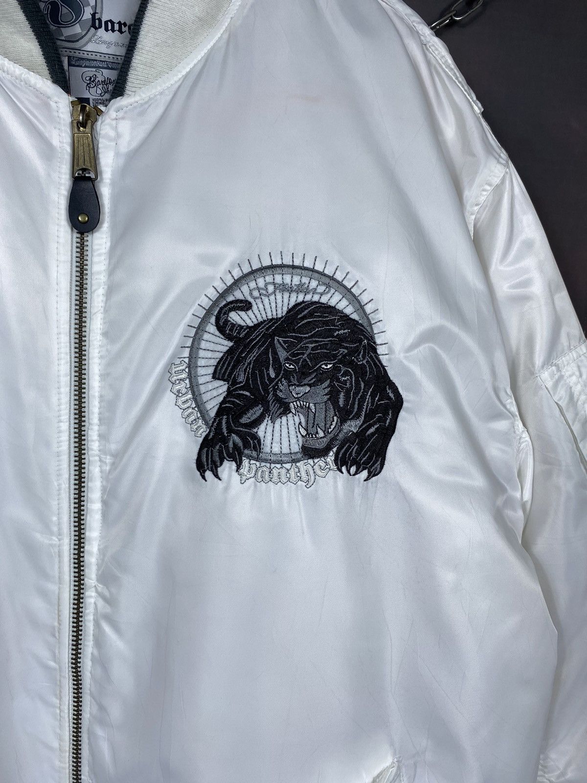Japanese Brand Vintage Embroidered Tiger Bomber Puffer Jacket Size US XXL / EU 58 / 5 - 6 Thumbnail